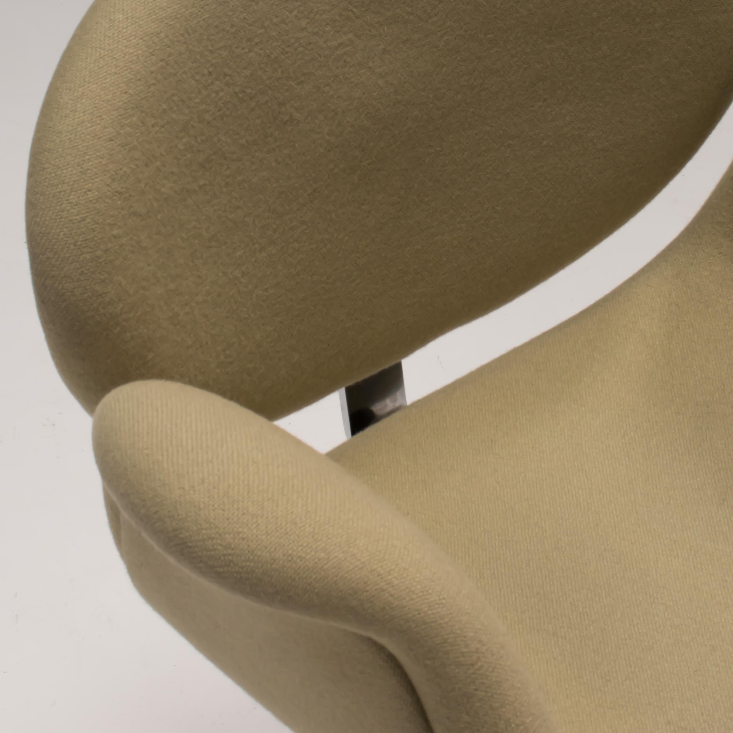 Tissu Artifort par Pierre Paulin, ensemble de 4 chaises pivotantes en tissu vert Little Tulip