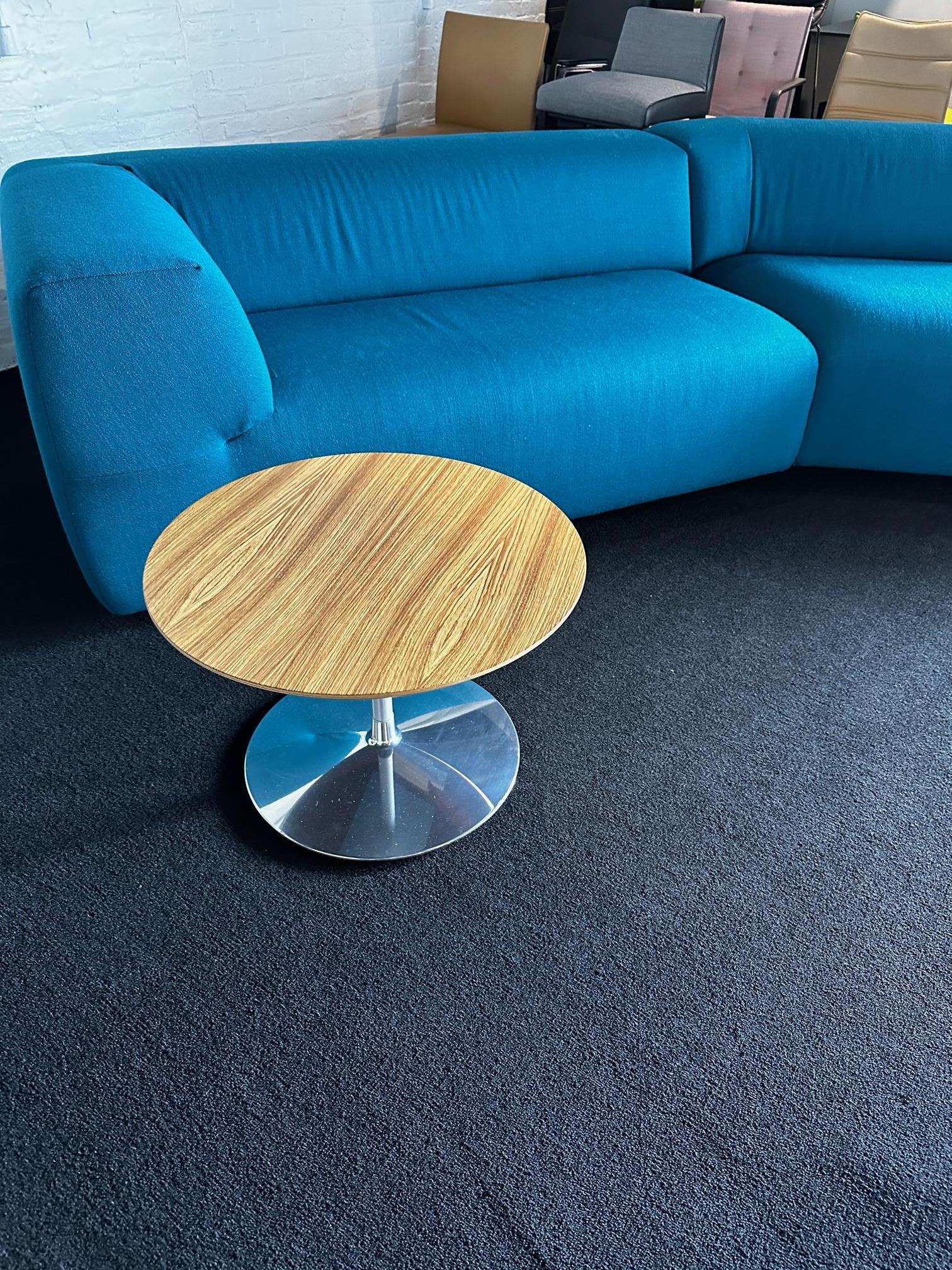 Artifort Circle Table by Pierre Paulin in Stock 5