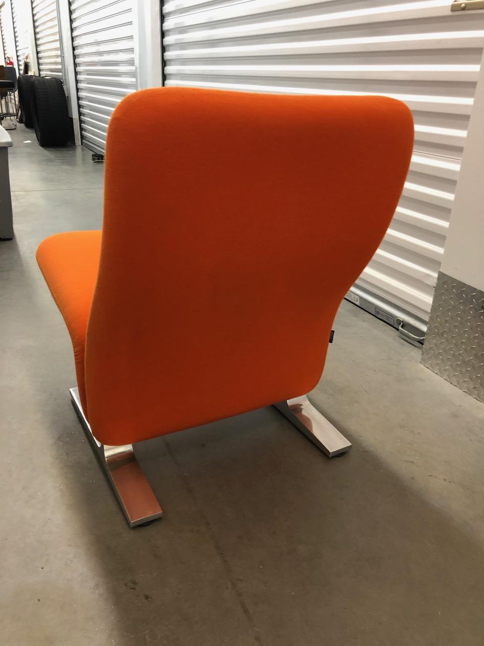 Artifort Classic Orange Low Back Concorde Chair by Pierre Paulin 4
