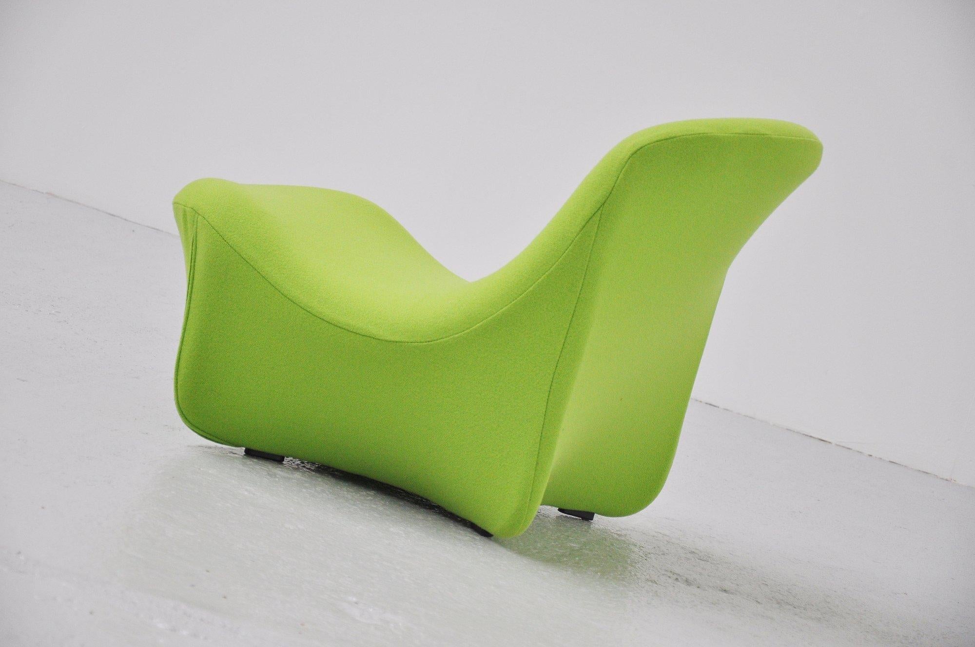 Dutch Artifort Design Group 593 Lounge Chair, 1974