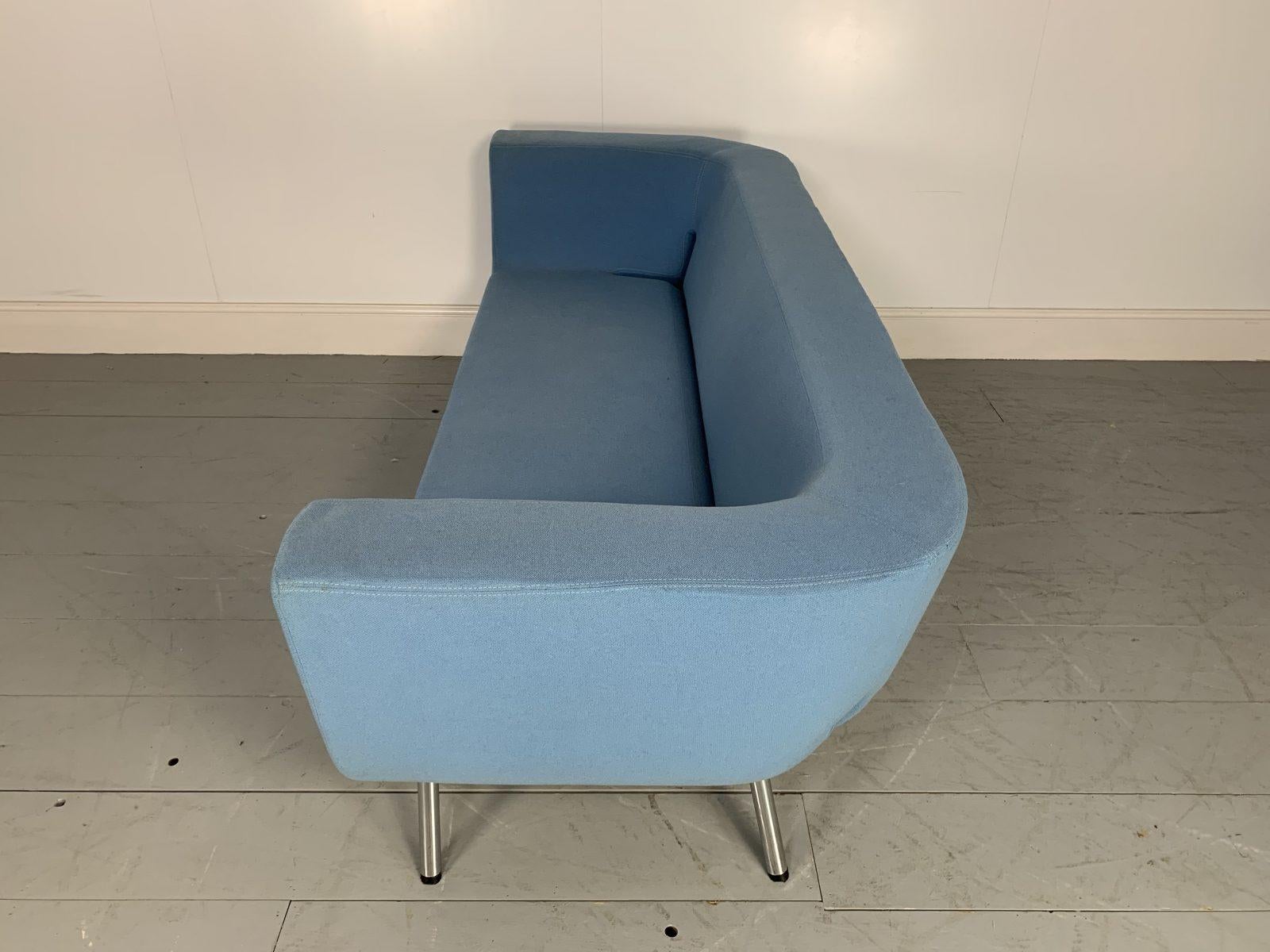 Canapé Bono Diplomat Artifort en laine bleue de Kvadrat en vente 3