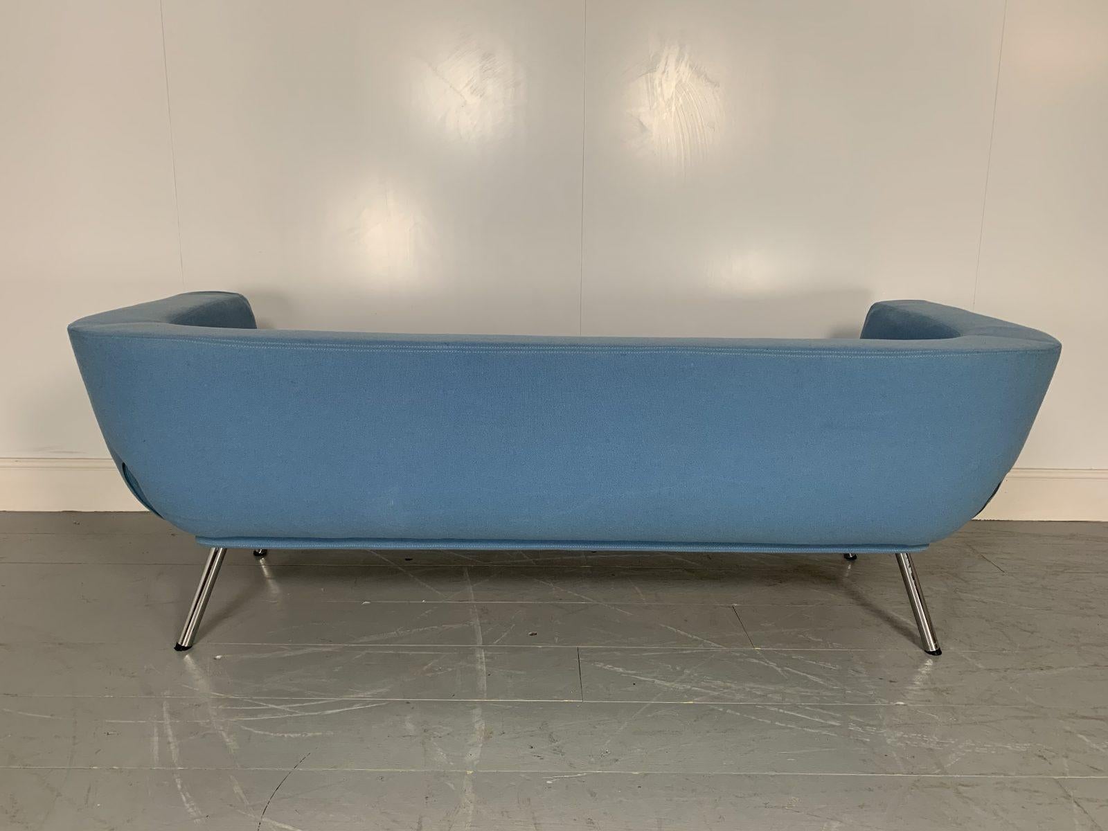 Artifort Diplomat Bono Sofa in Blue Kvadrat Wool For Sale 5