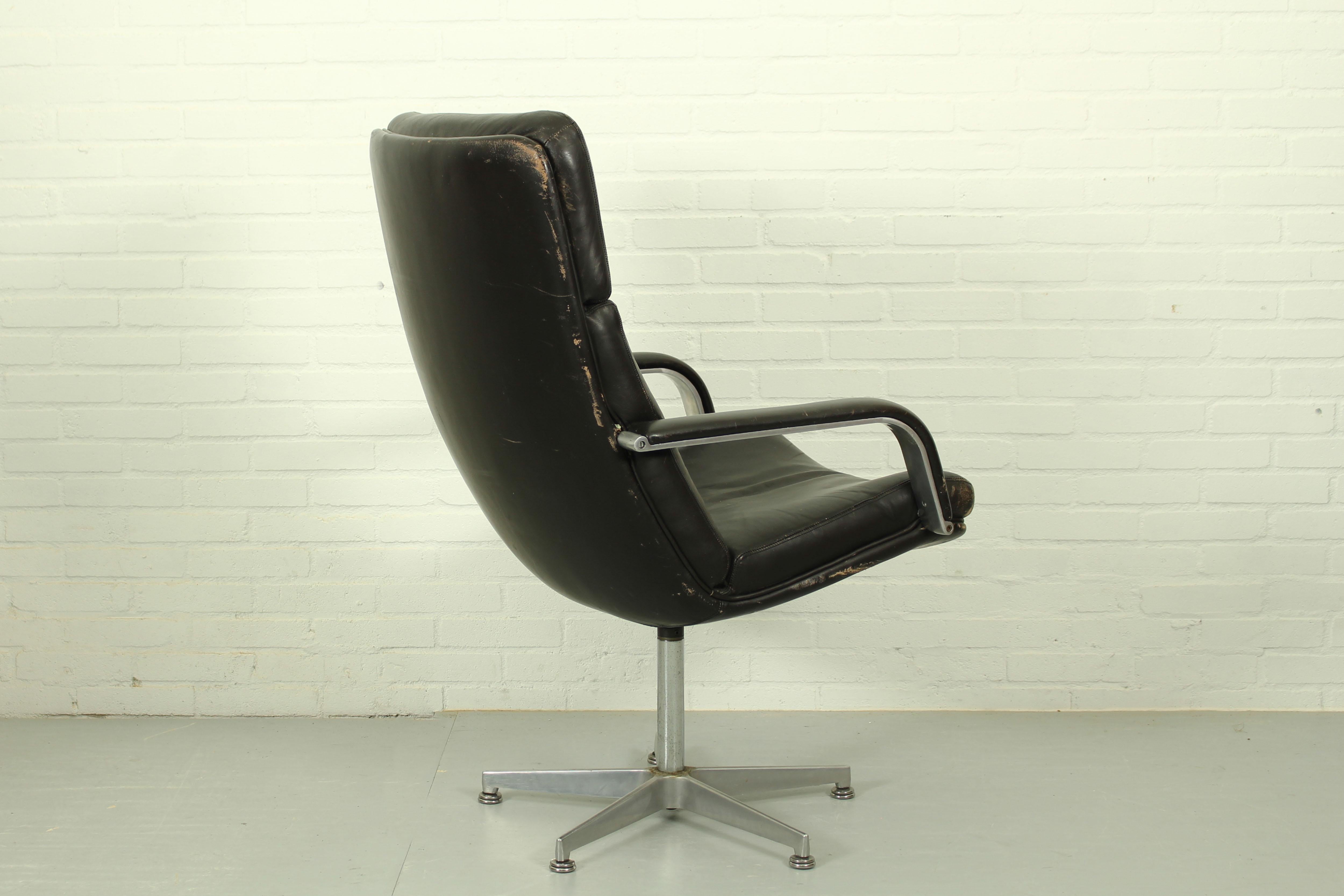 Late 20th Century Artifort executive desk chair by Geoffrey Harcourt, 1970s For Sale