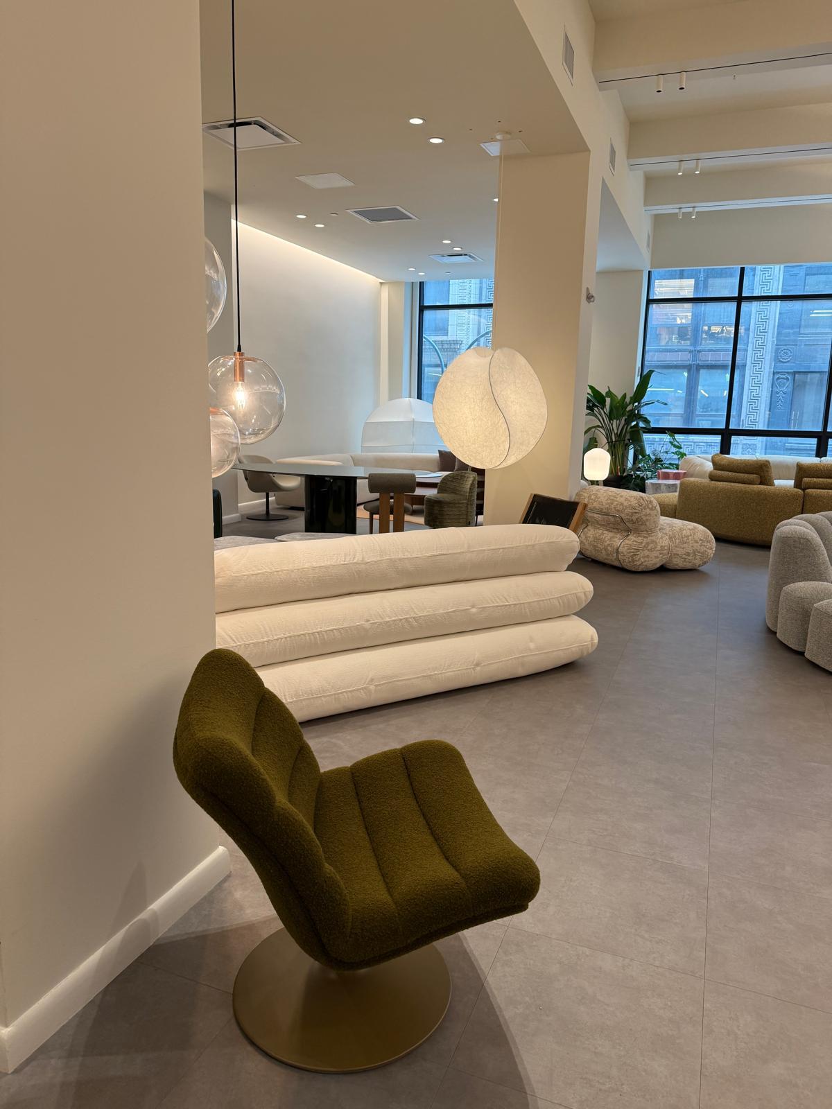 Silla de salón Artifort F 506 de Geoffrey D. Harcourt RDI en STOCK Tela en venta