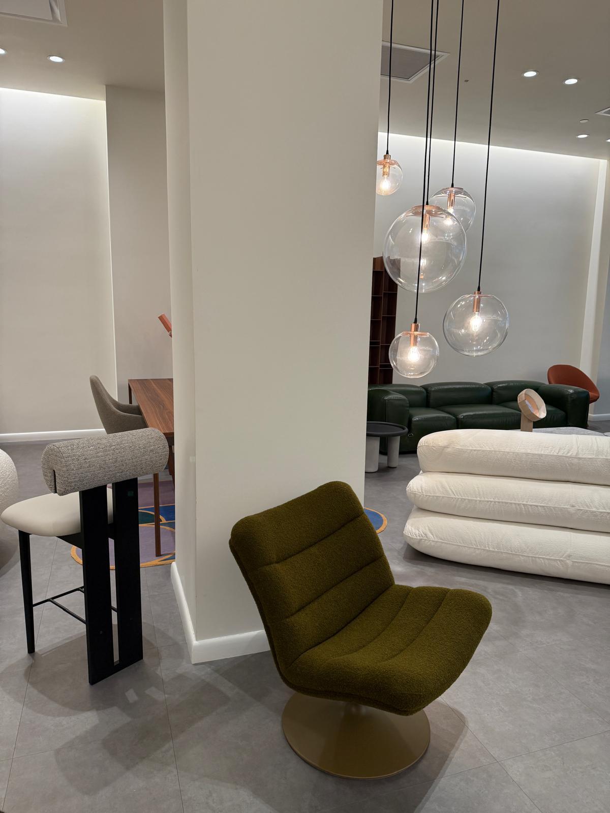 Silla de salón Artifort F 506 de Geoffrey D. Harcourt RDI en STOCK en venta 1