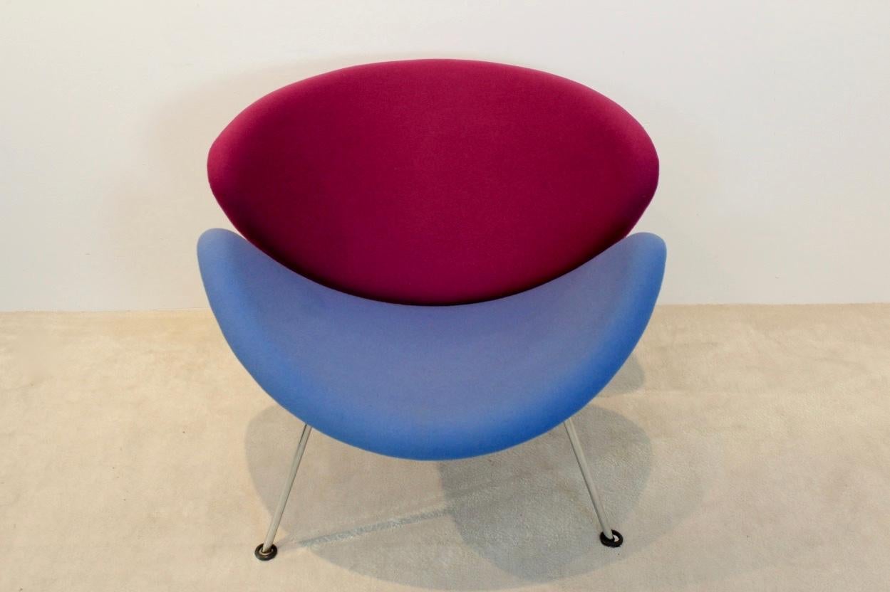 20th Century Artifort F437 Orange Slice Chair in Pink and Blue by Pierre Paulin