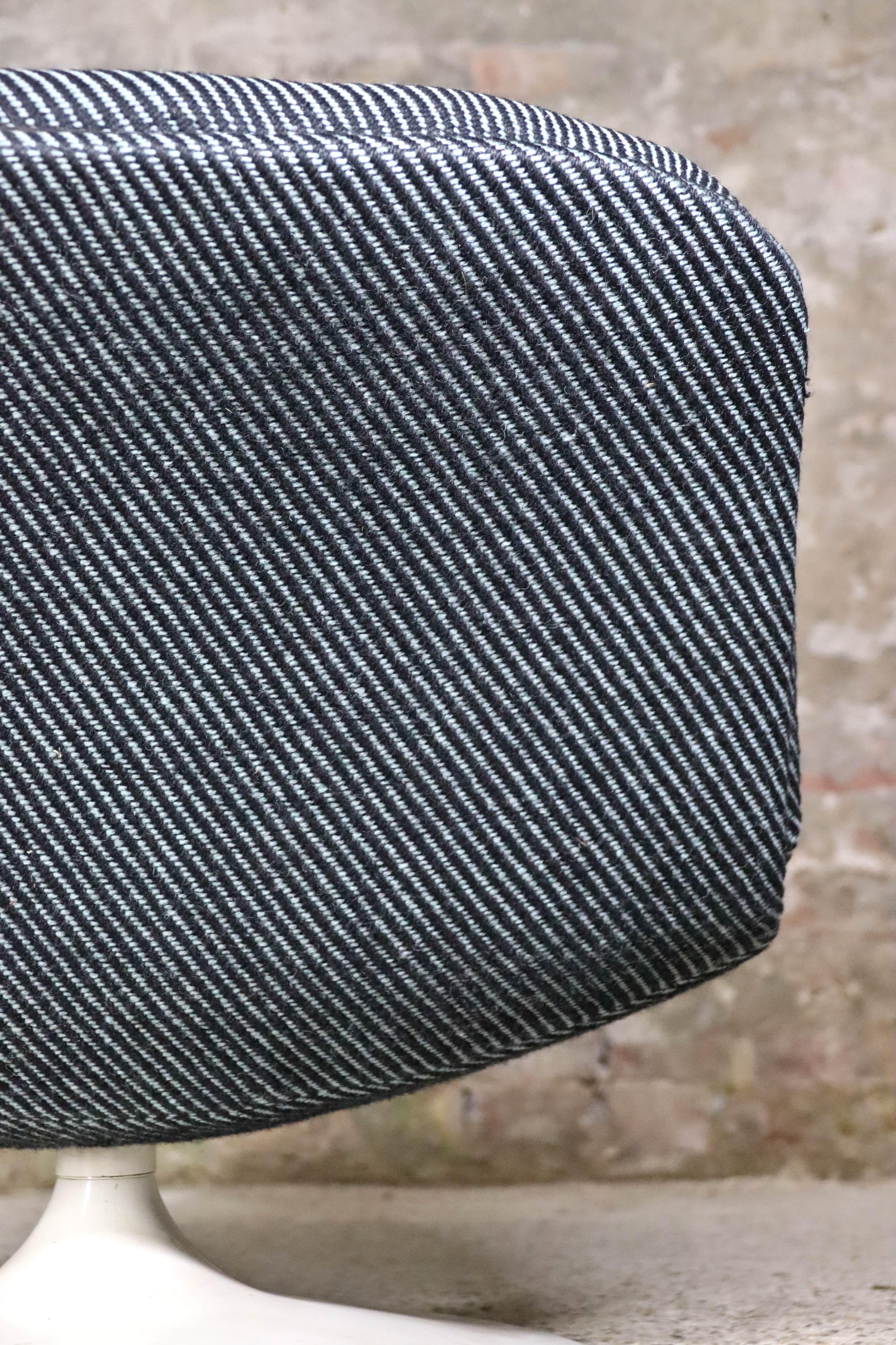 Artifort – F508 – Lounge chair – Geoffrey Harcourt – Ploegwool Fabric For Sale 4