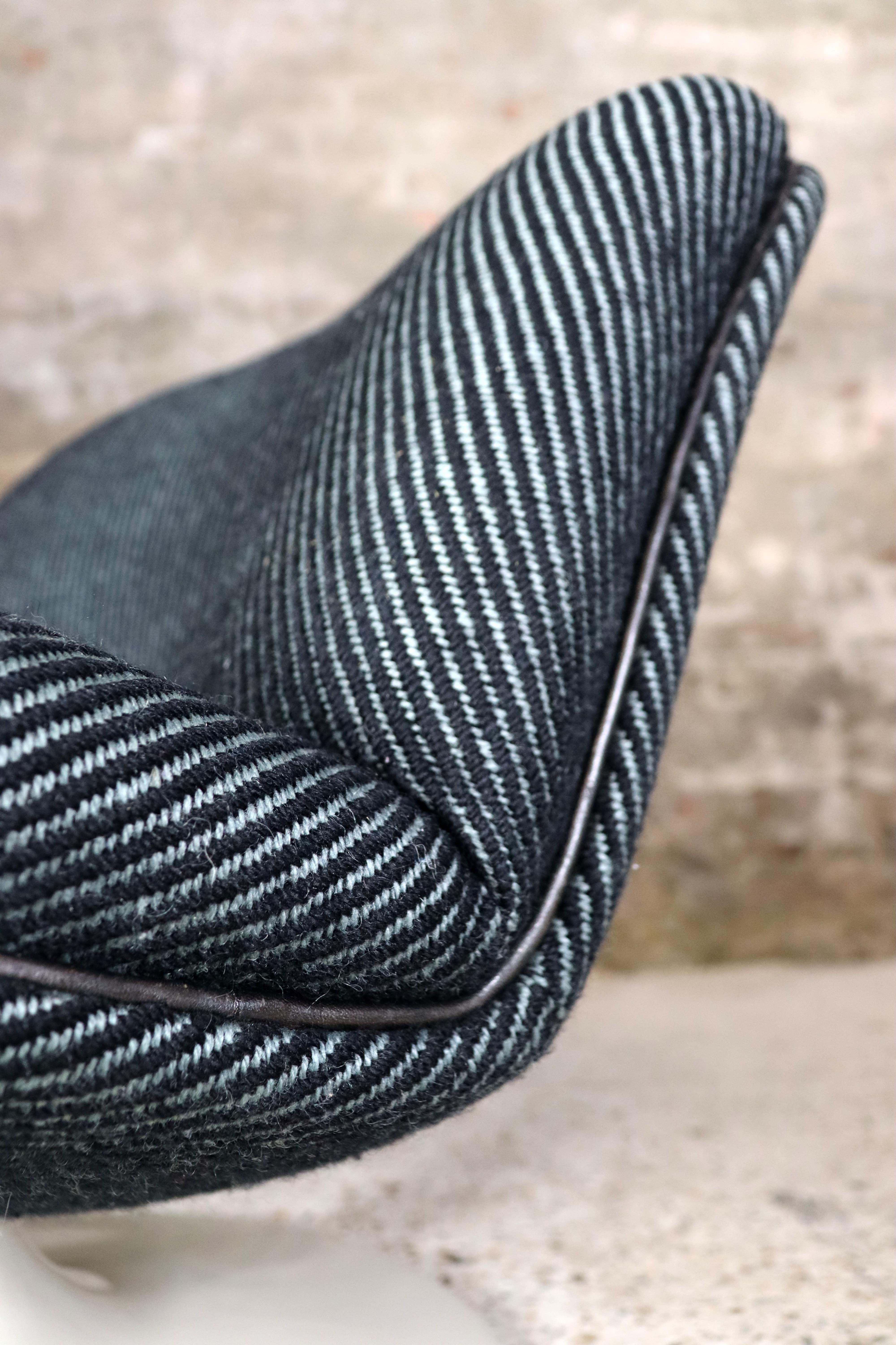 Artifort – F508 – Lounge chair – Geoffrey Harcourt – Ploegwool Fabric For Sale 7