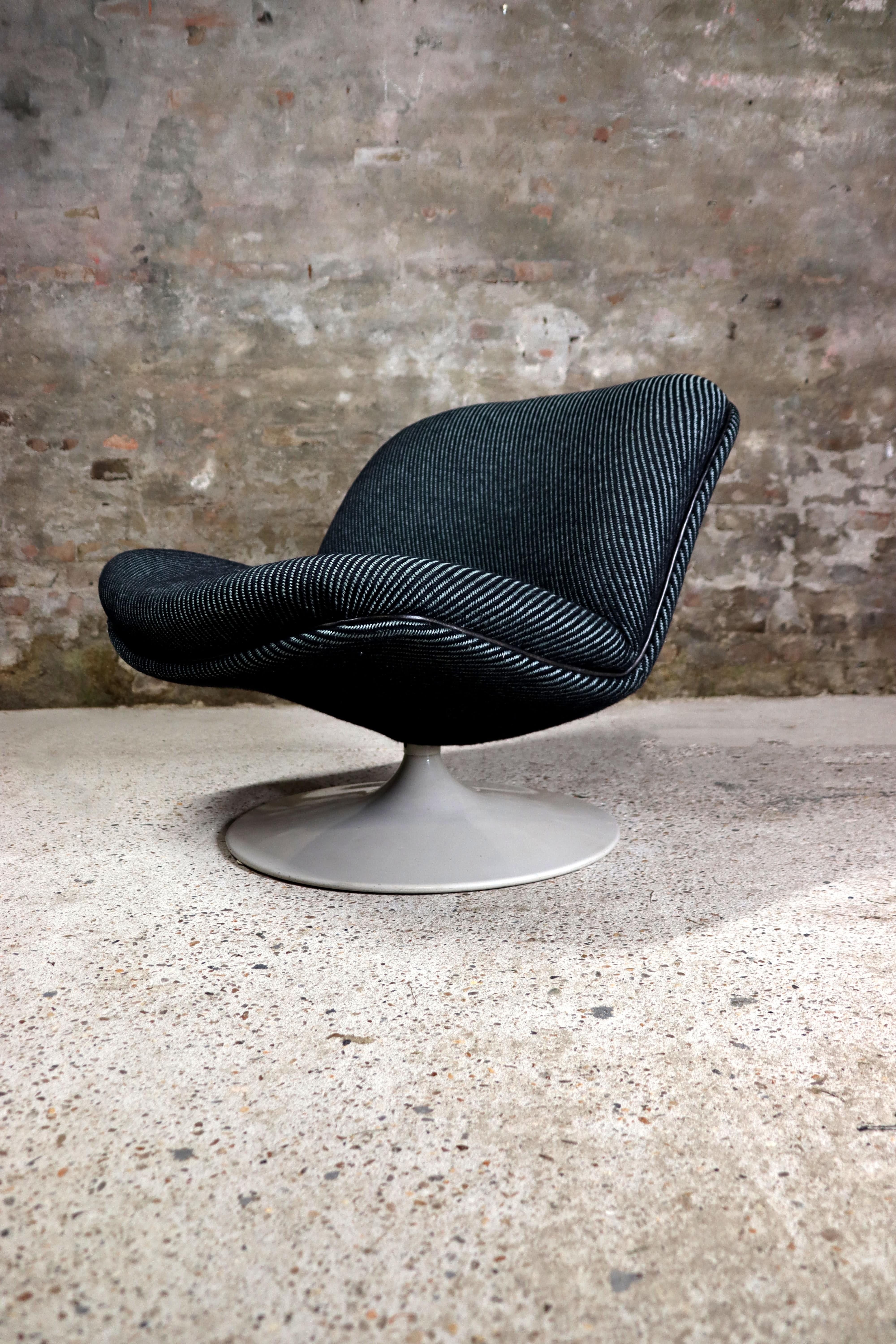 Artifort – F508 – Lounge chair – Geoffrey Harcourt – Ploegwool Fabric For Sale 9
