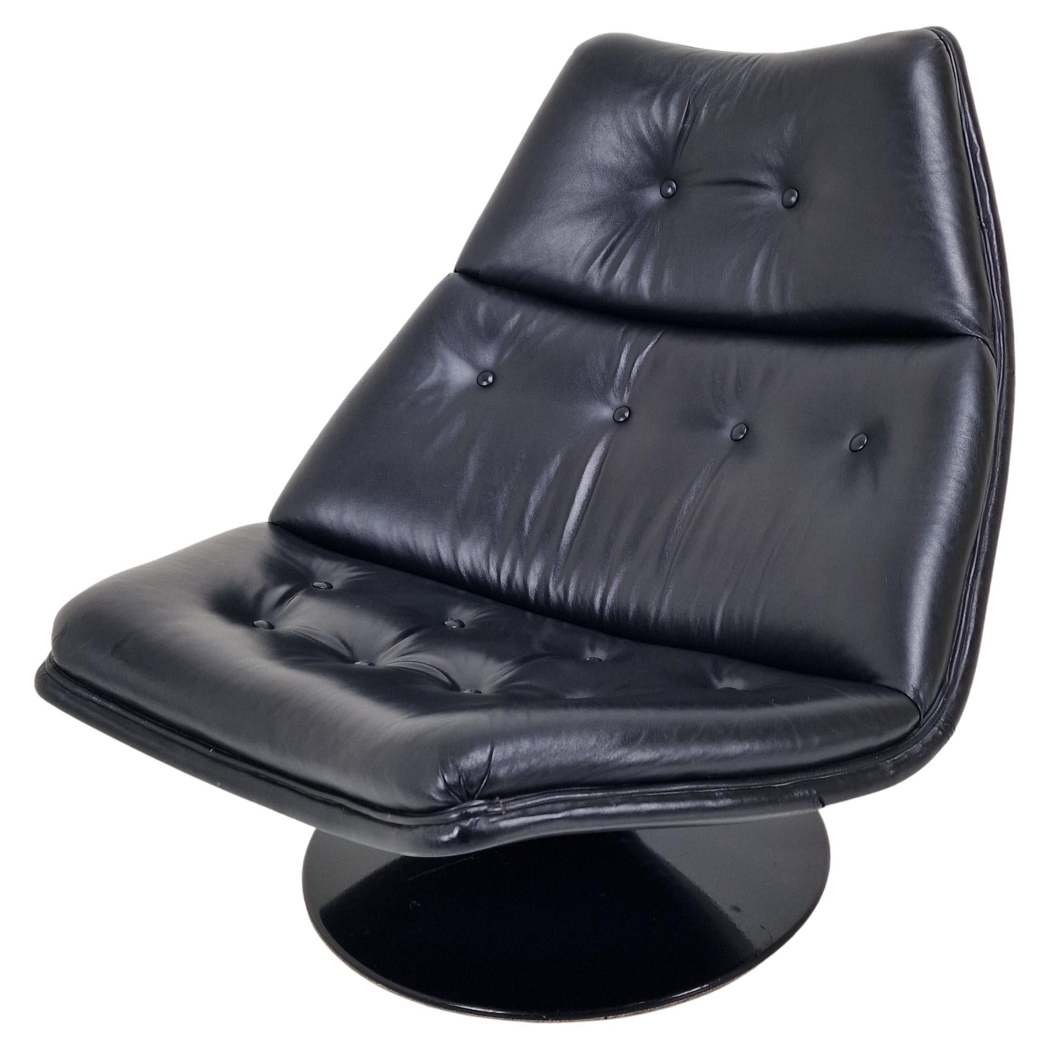 Artifort F511 Lounge Chair by Geoffrey Harcourt in Leather, 1970
s For Sale