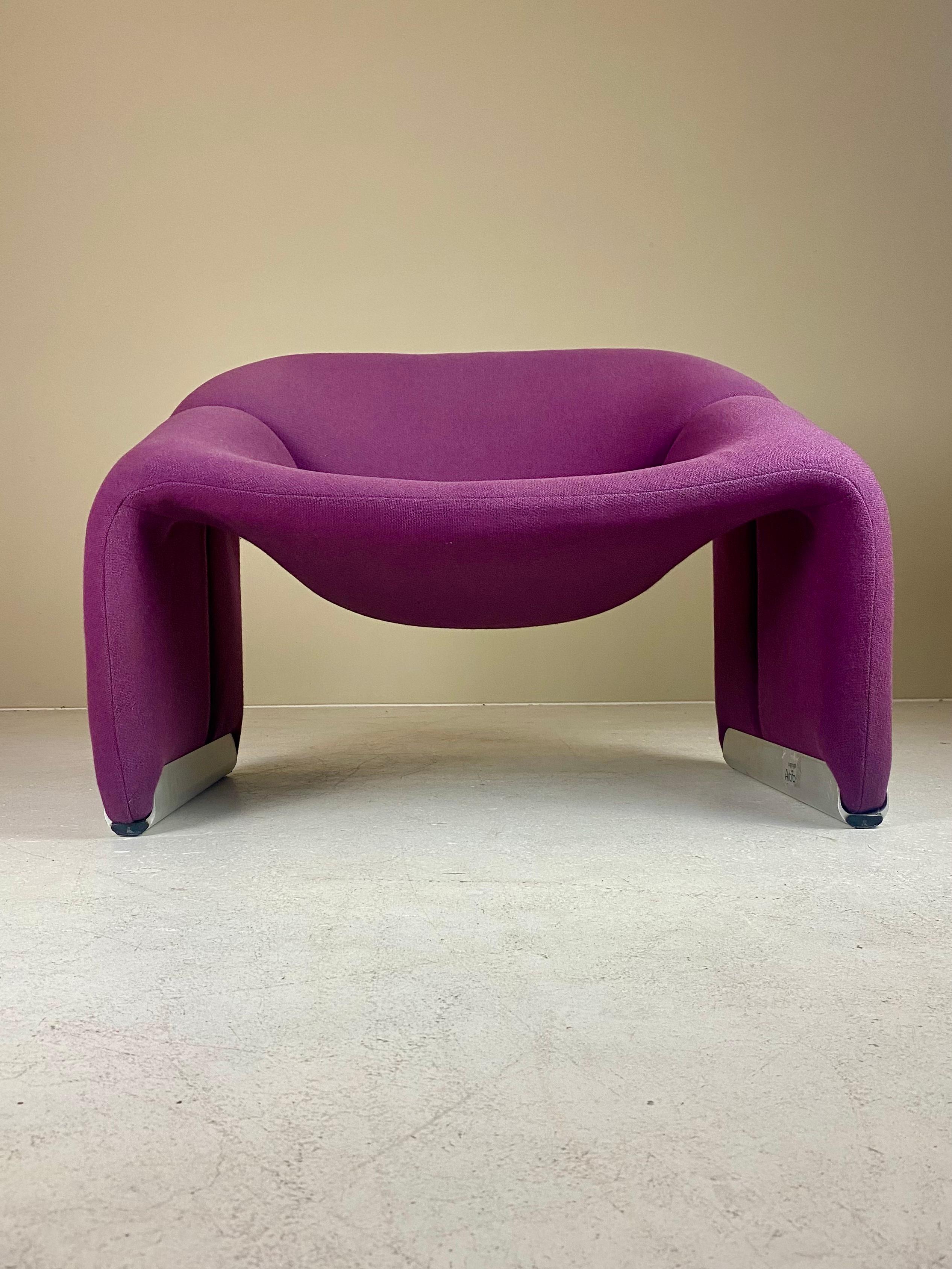 Artifort F598 Groovy Armchair by Pierre Paulin, M-Chair In Good Condition For Sale In CULEMBORG, GE