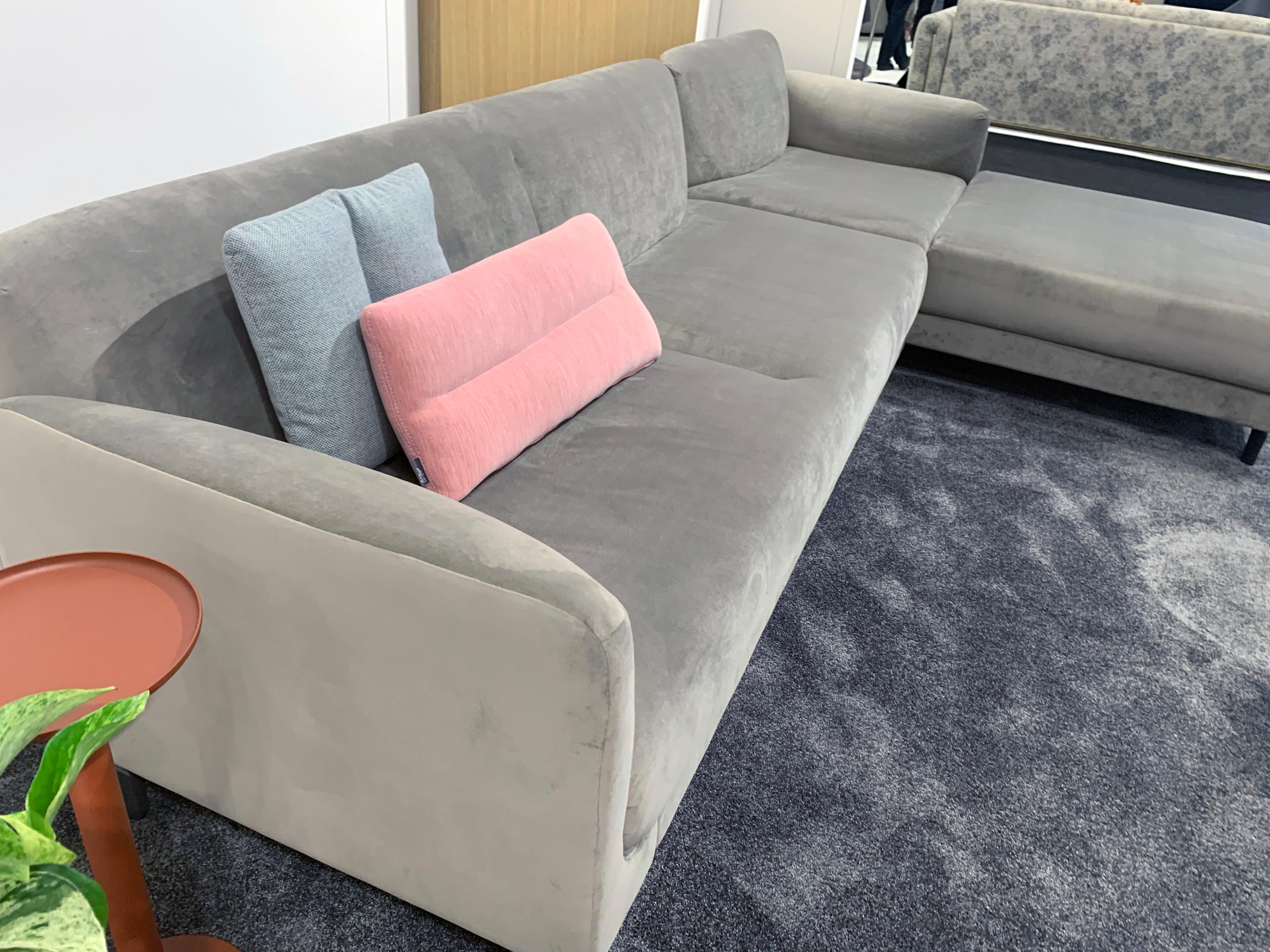 artifort figura sofa