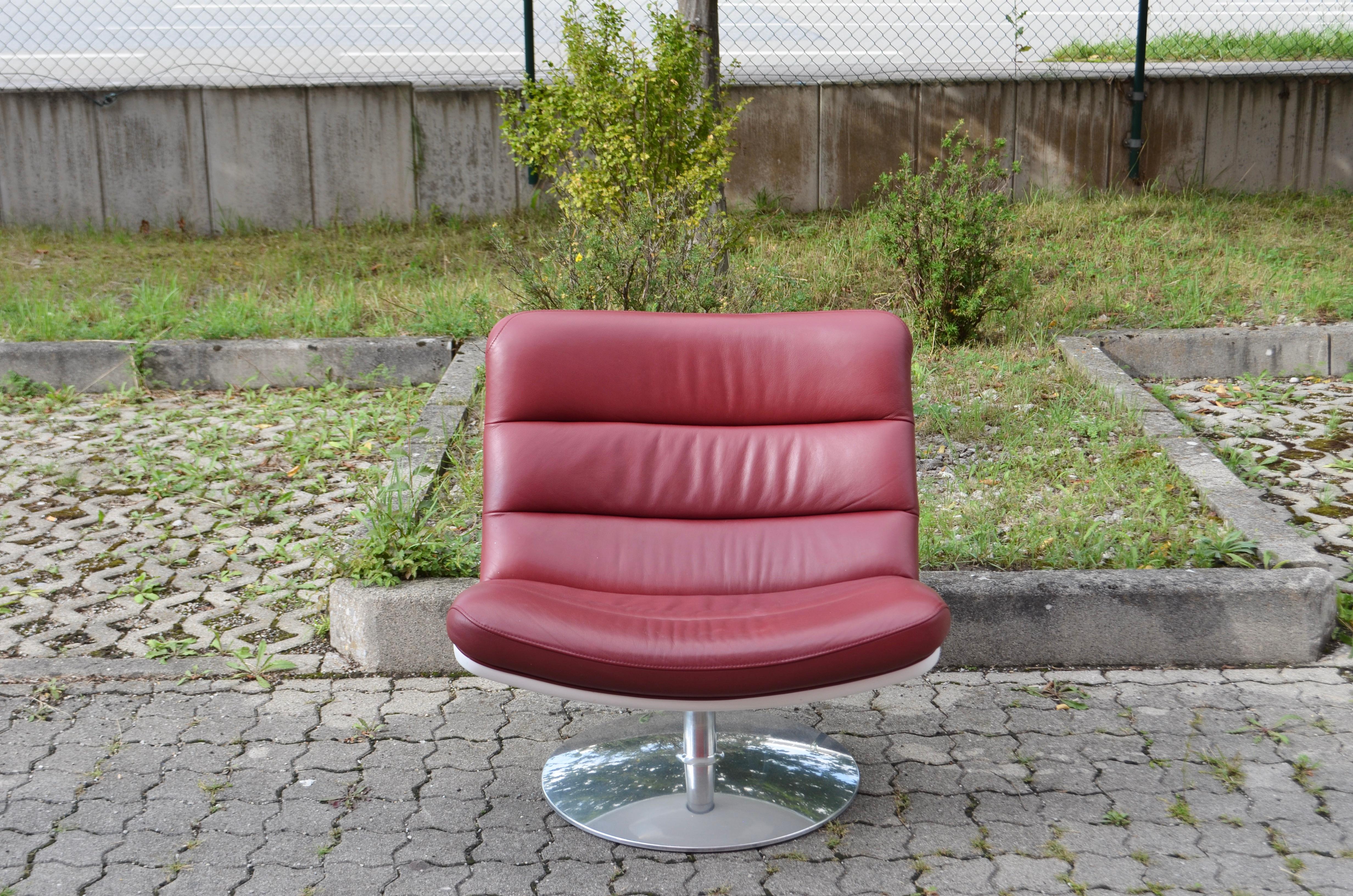 Ère spatiale Fauteuil pivotant Artifort Geoffrey Harcourt F 975 en vente