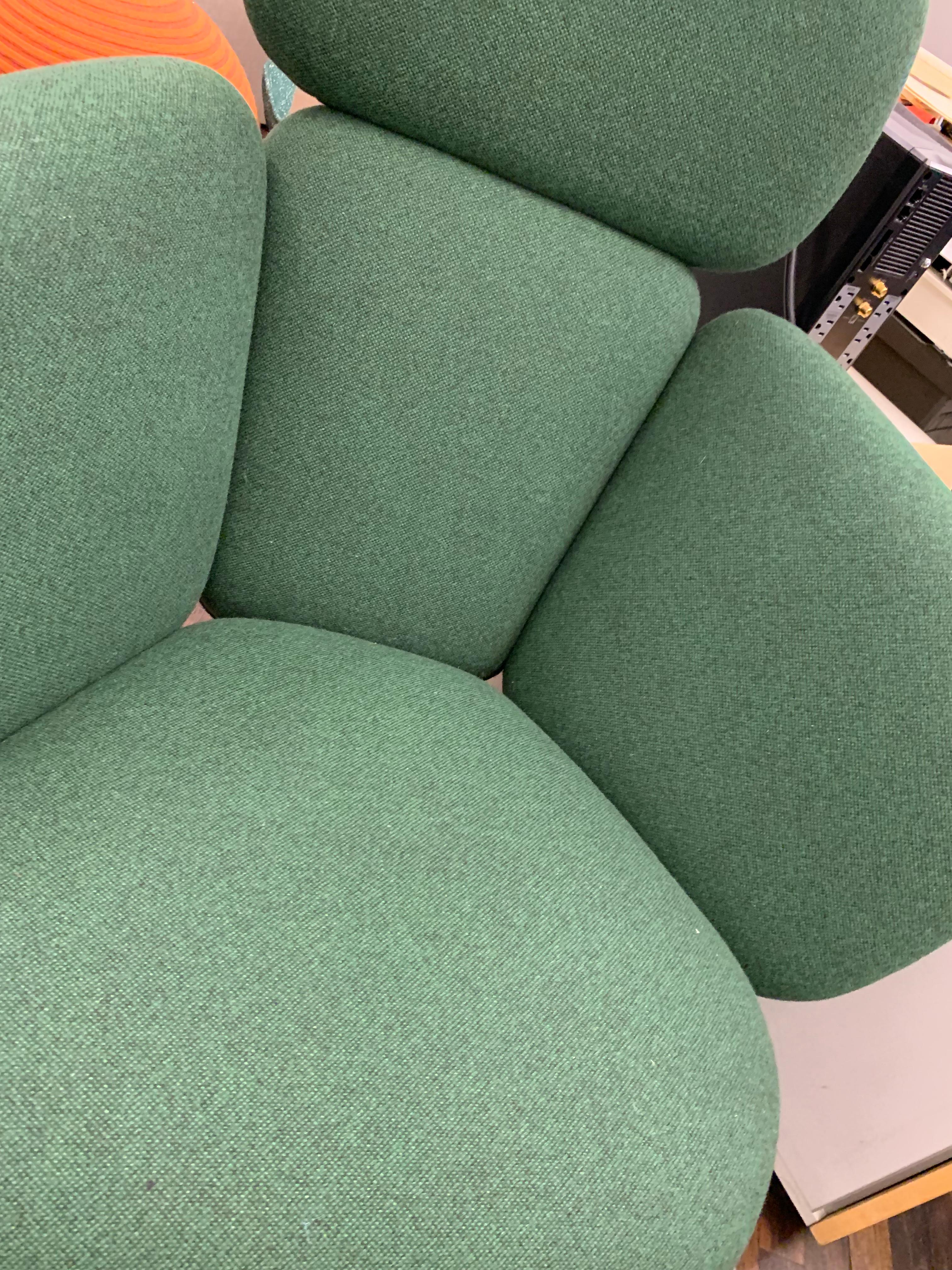 Artifort Green Bras High Back Swivel Lounge Chair Designed by Khodi Feiz 5