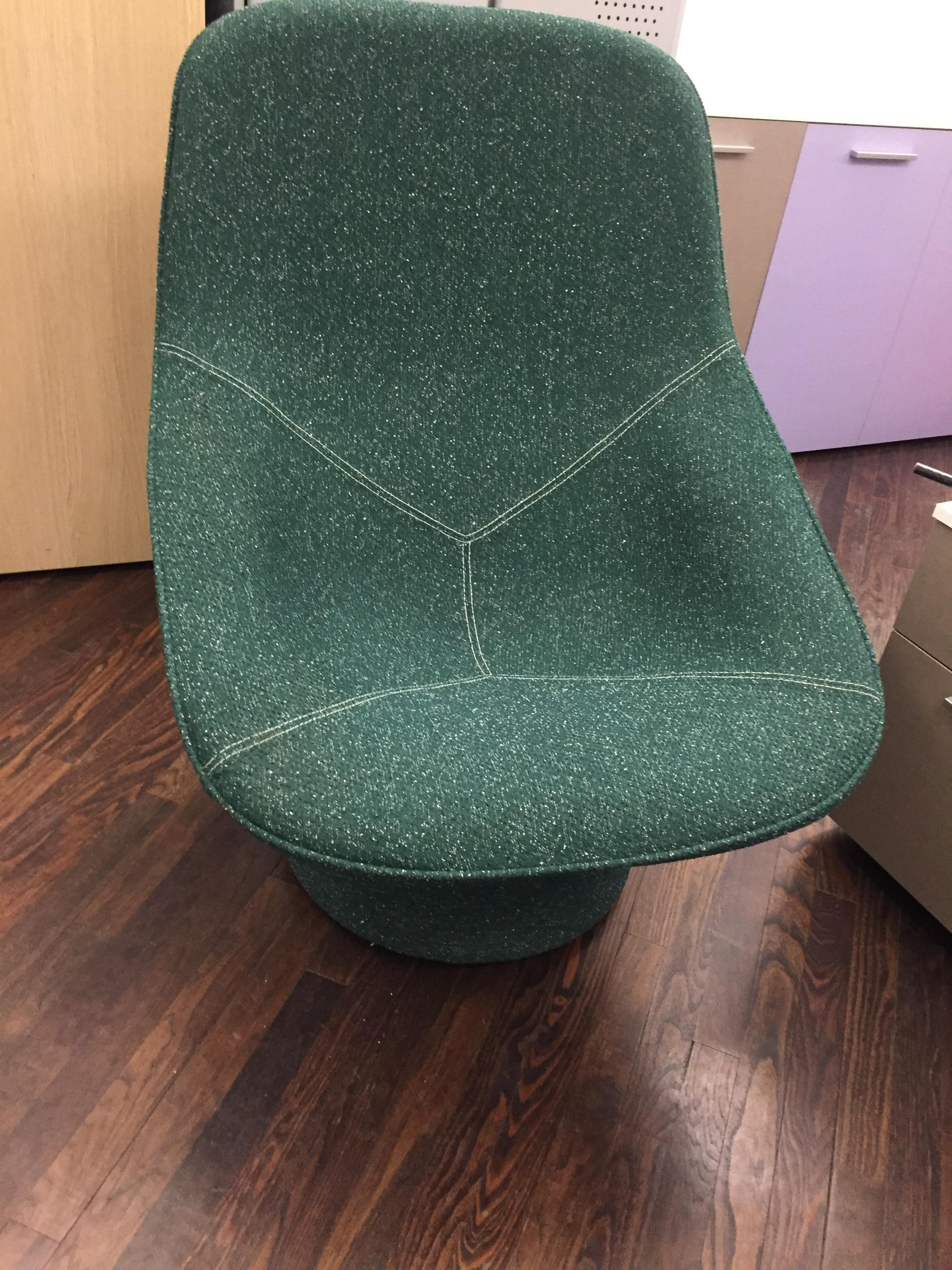 Artifort Green Pala Swivel Lounge chair with Ottoman 2