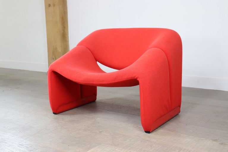 Designed by Pierre Paulin in 1973. It is model F598 of Artifort also called M chair following its characteristic shape. It has become a collectors item, a real statement piece to bright up the space, especially in this fun colour! 

Period: 1970s