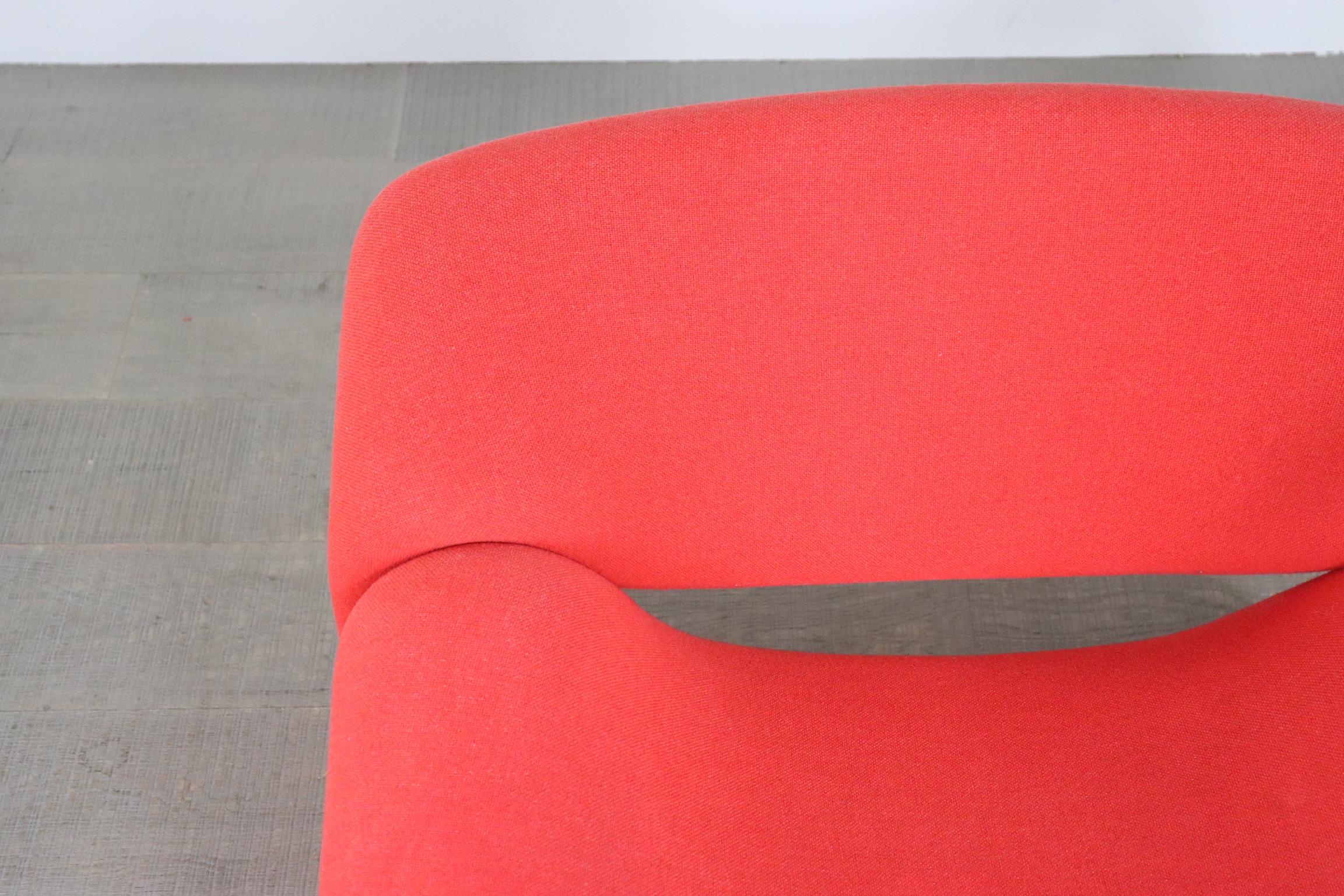 Mid-20th Century Artifort Groovy F598 (M chair) by Pierre Paulin in red
