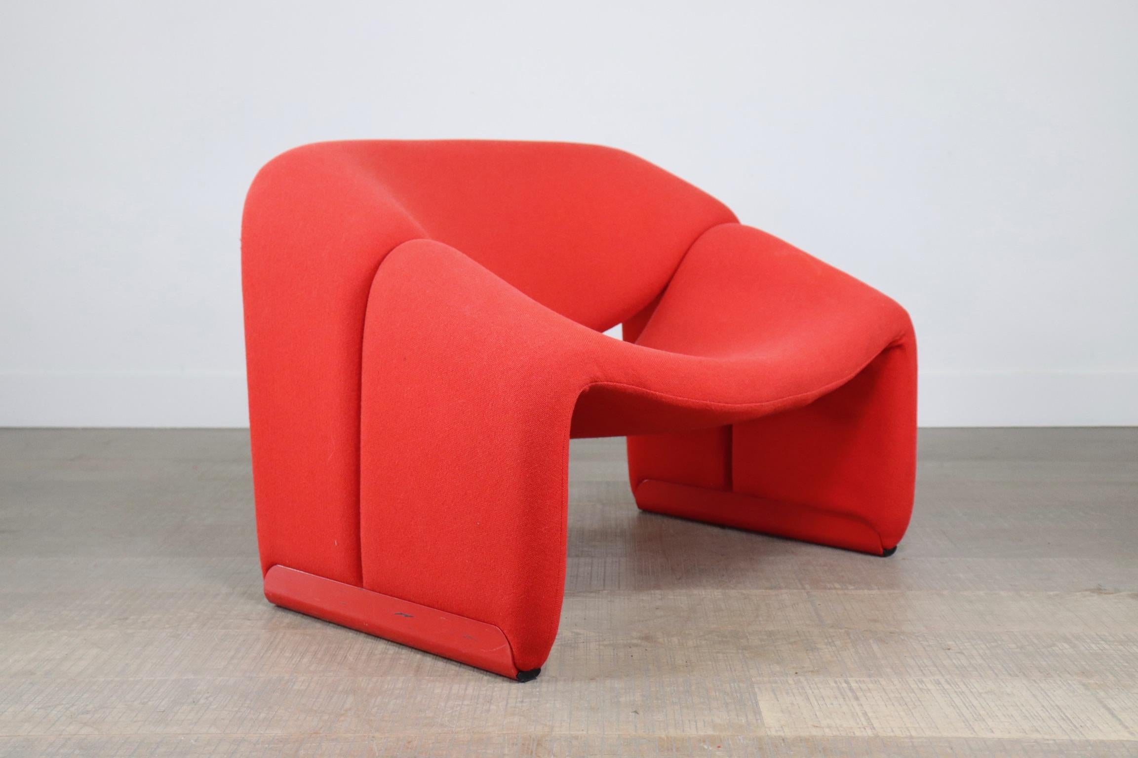 Metal Artifort Groovy F598 (M chair) by Pierre Paulin in red