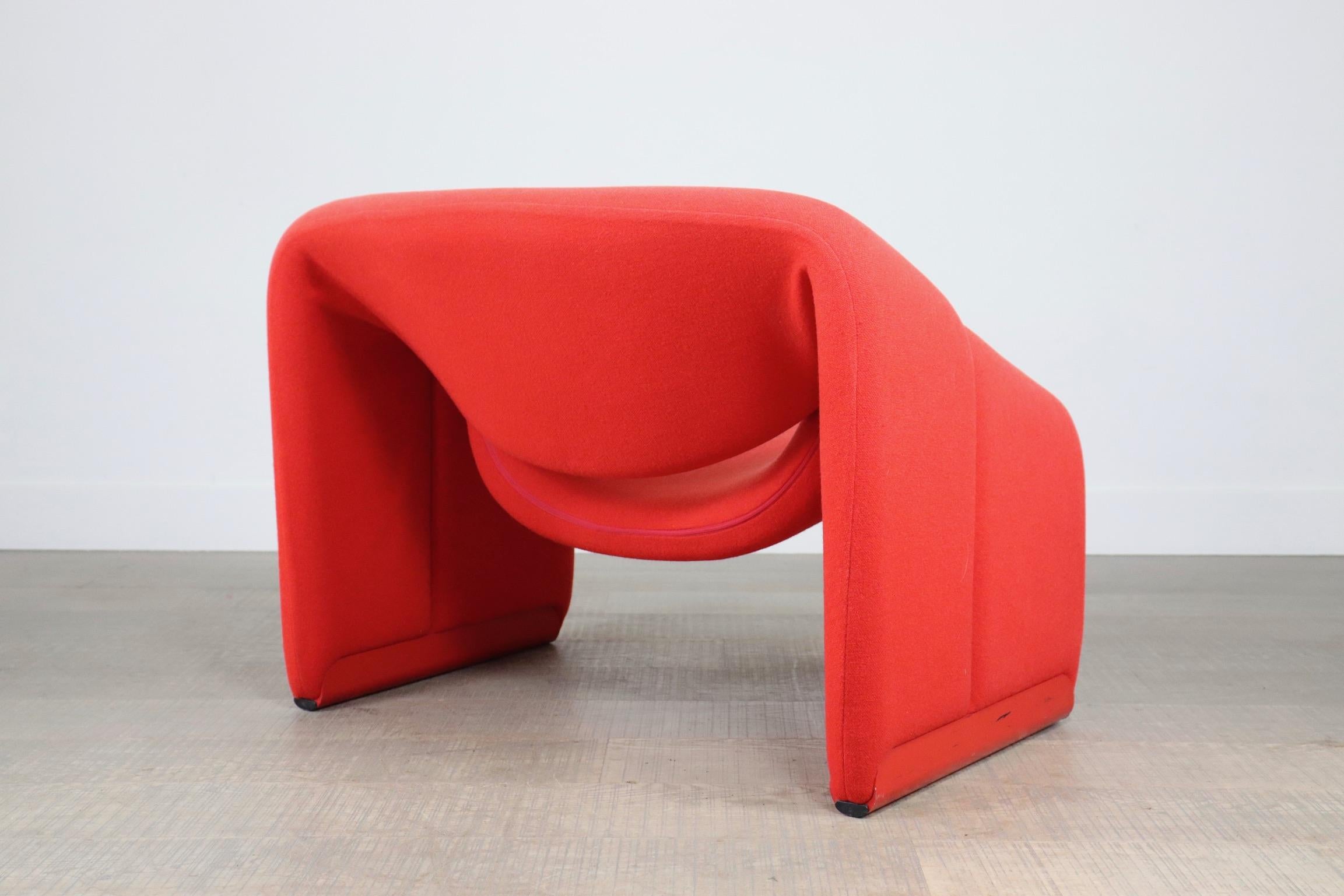 Artifort Groovy F598 (M chair) by Pierre Paulin in red 3