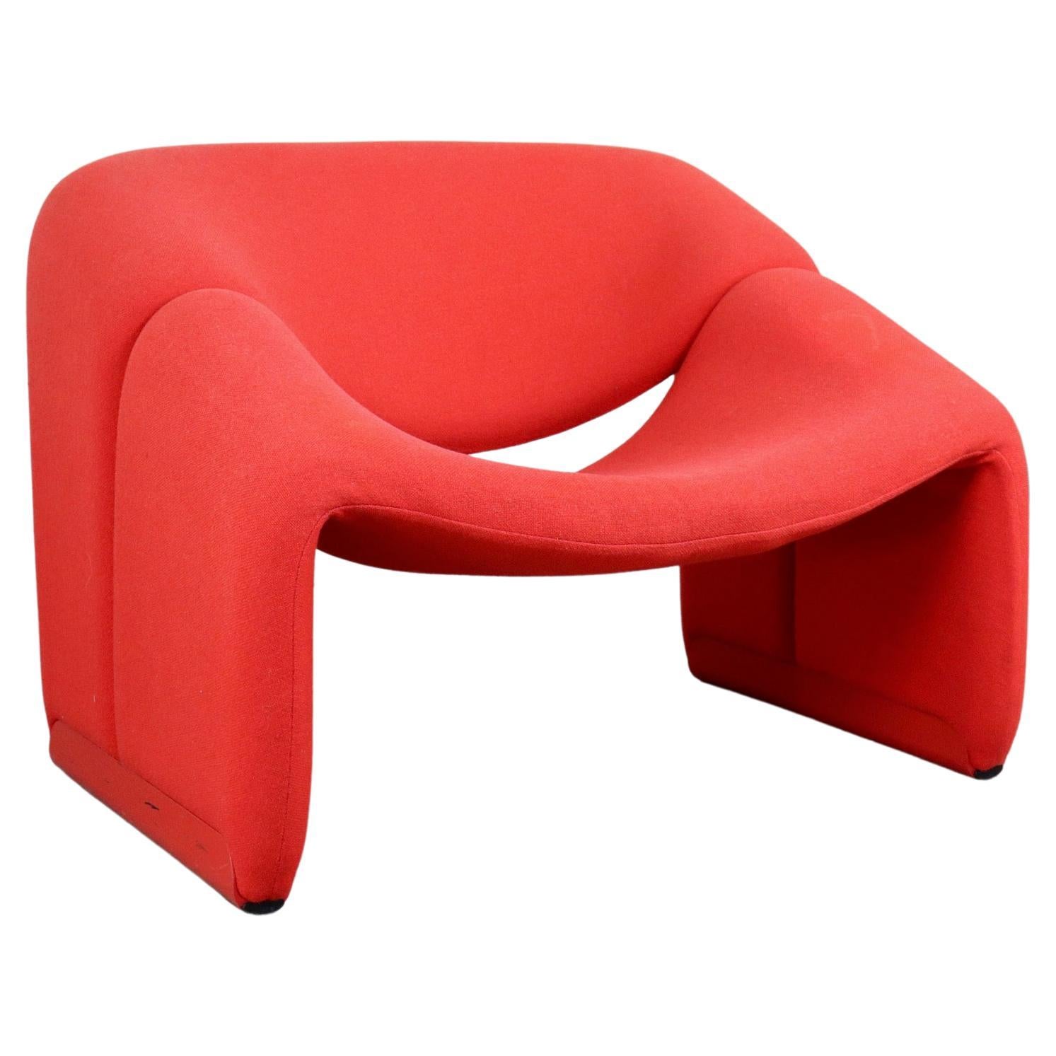 Artifort Groovy F598 (M chair) by Pierre Paulin in red