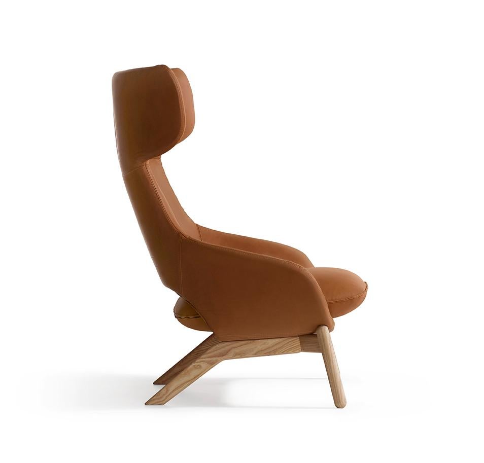 Modern Customizable Artifort Kalm Armchair with Wooden Base by Patrick Norguet For Sale