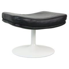 Artifort Leather and steel tulip P588 Ottoman/Footstool for F500 serie