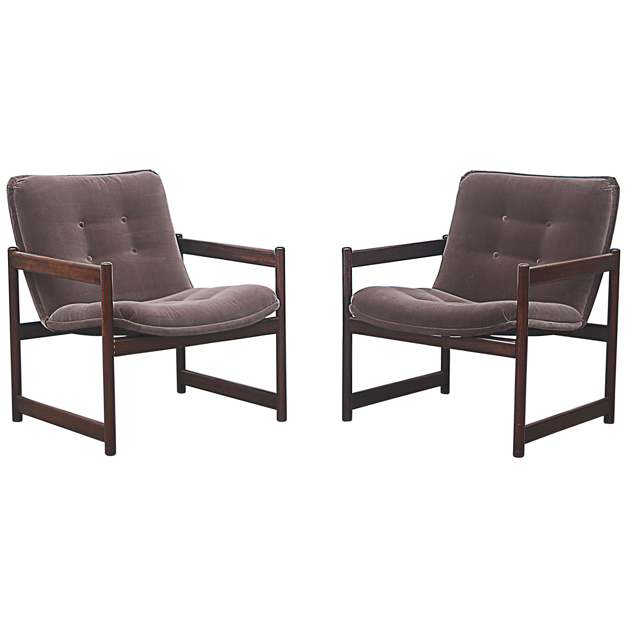 Artifort Lounge Chair with Mahogany Cube Frame