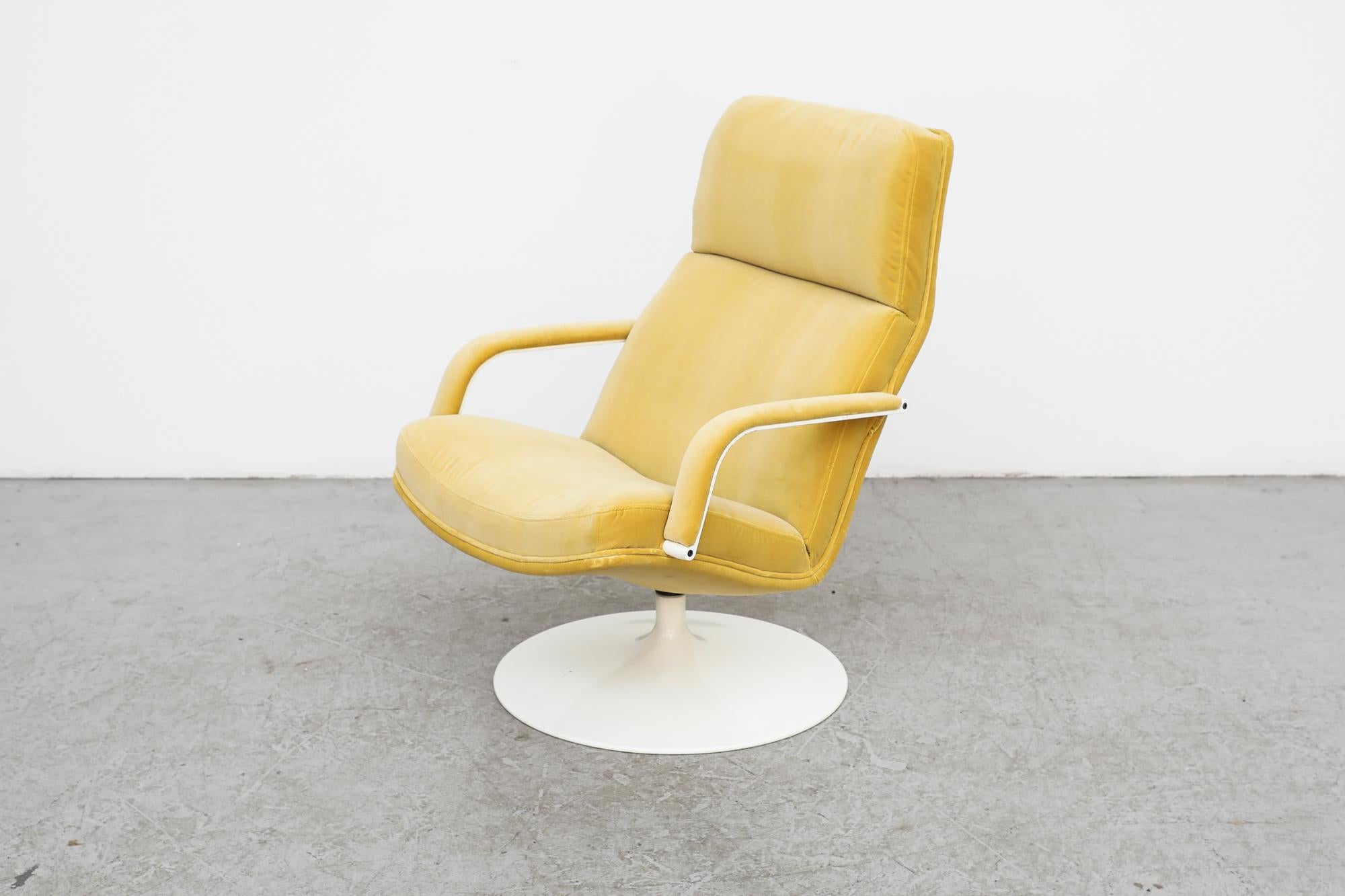 Dutch Artifort Model F156 Swivel Lounge Chair with New Velvet Yellow Upholstery For Sale