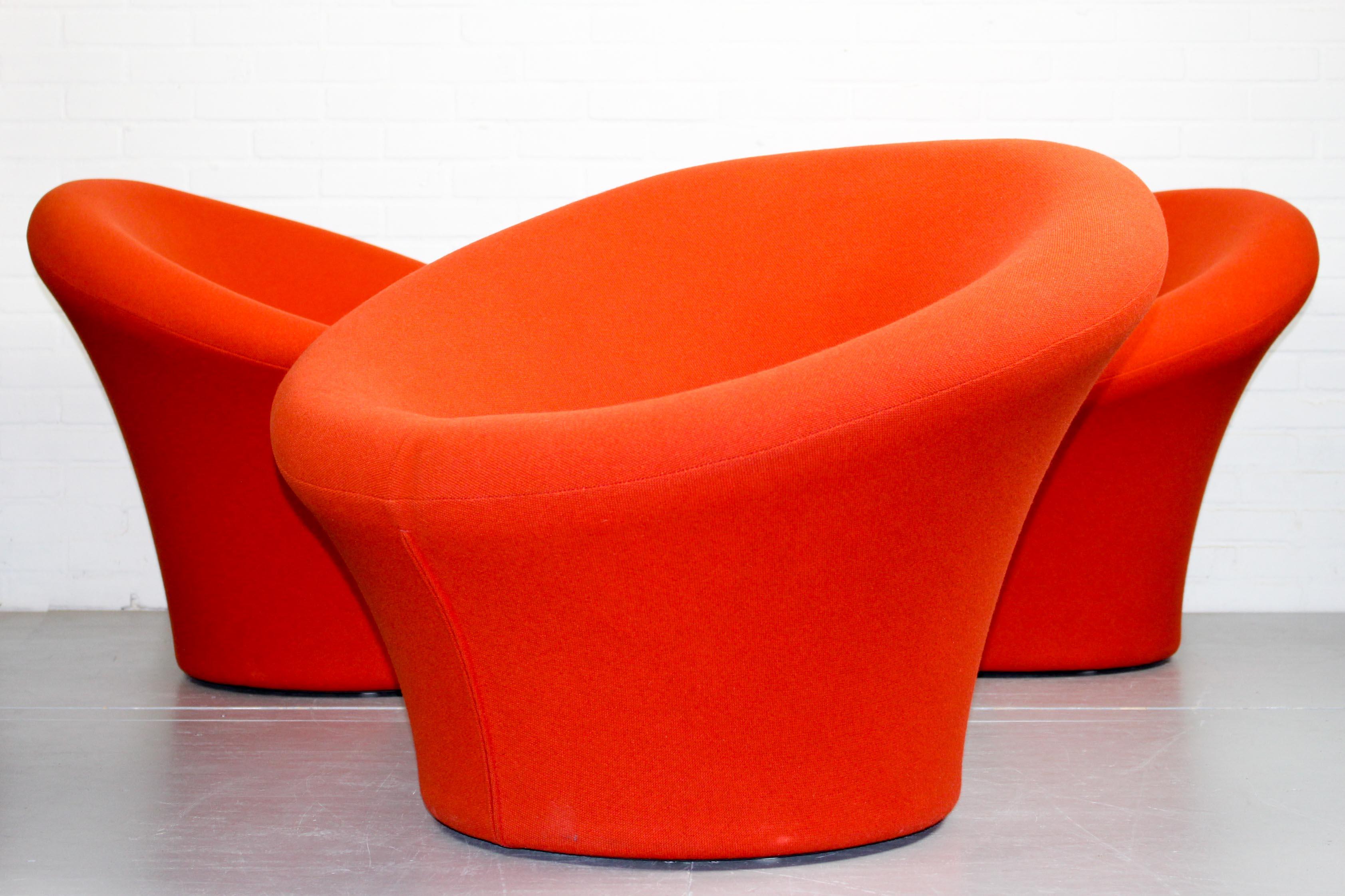 Mushroom chair by Pierre Paulin for Artifort. The chair still has its original Kvadrat Tonus dark orange fabric. The chair is in good vintage condition.