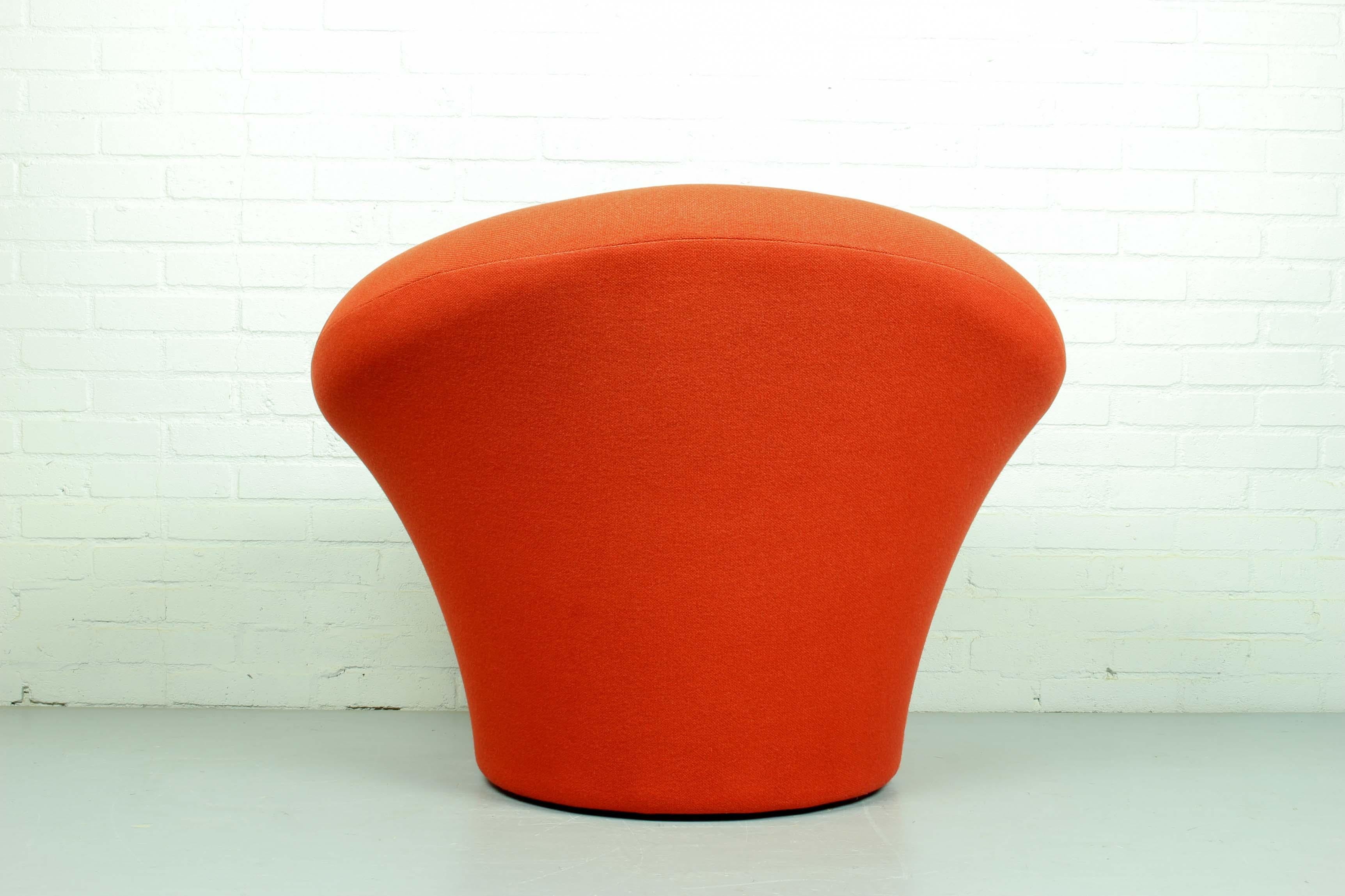 Wool Artifort Mushroom Armchair F 560 by Pierre Paulin