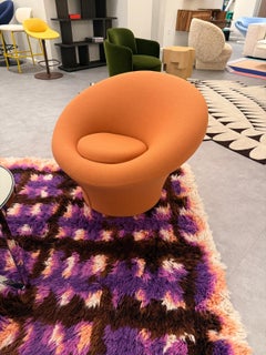 Artifort Mushroom Lounge Chair by Pierre Paulin en STOCK