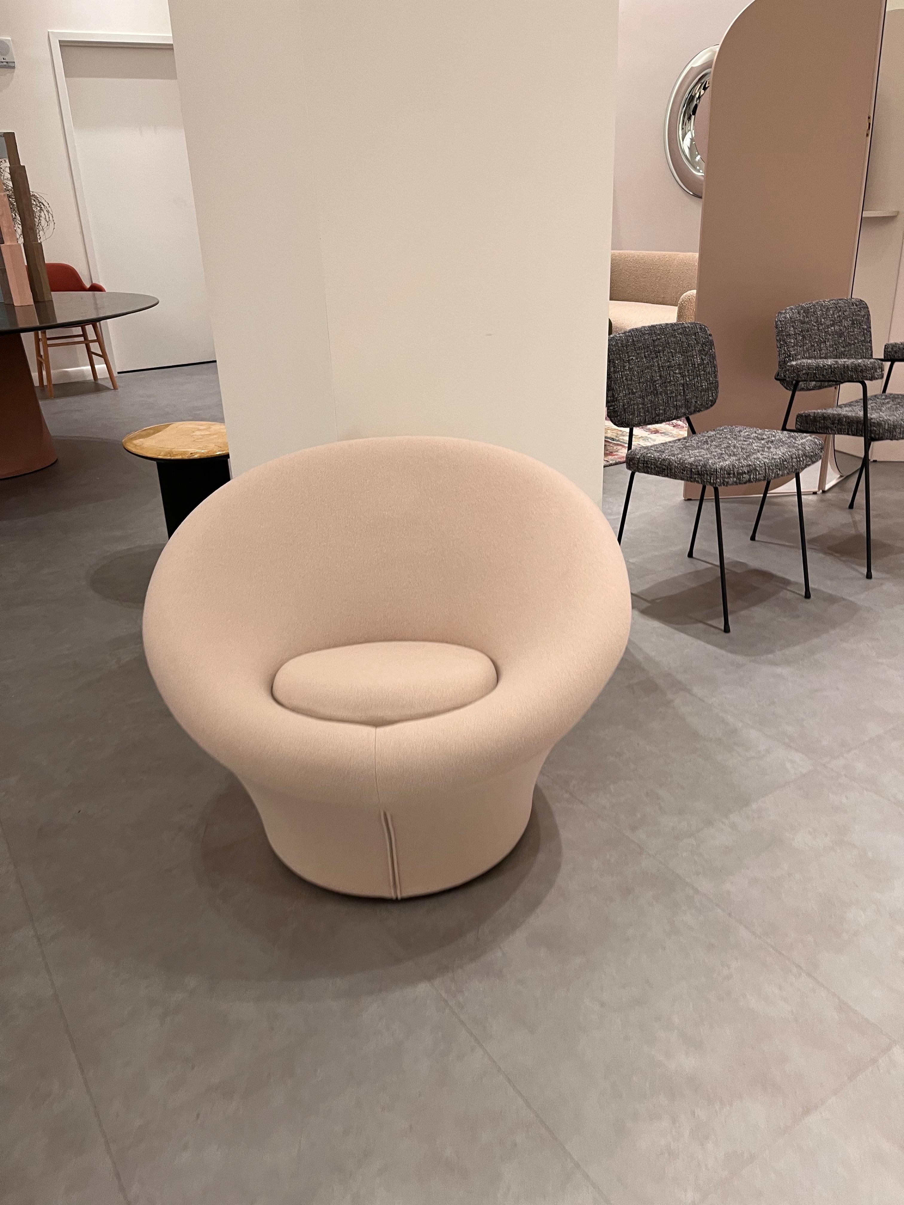 Néerlandais Champignon Artifort  Fauteuil de salon de Pierre Paulin en stock en vente