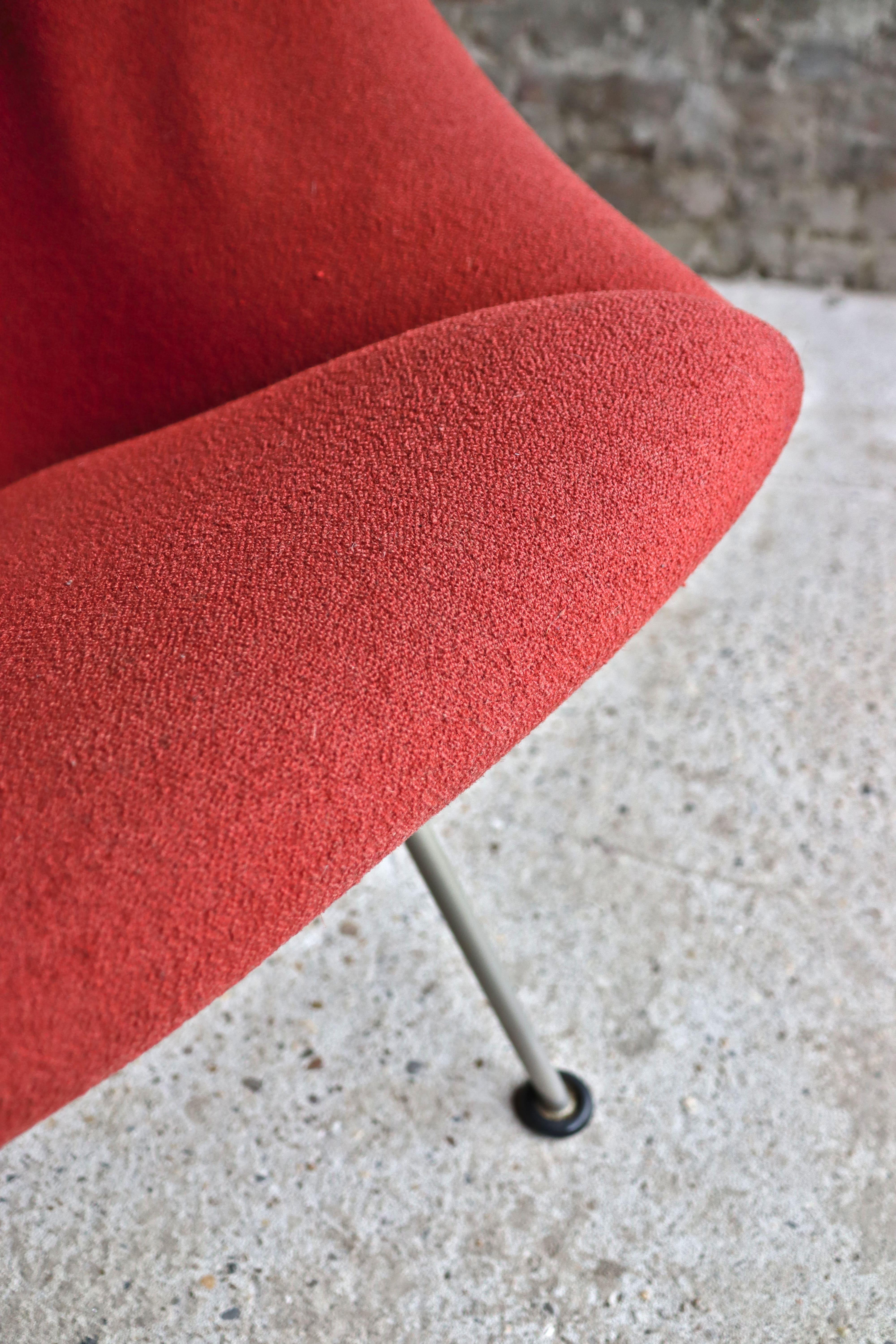 Mid-20th Century Artifort Oyster, F157, Red, Early Edition, Pierre Paulin, 1960s For Sale
