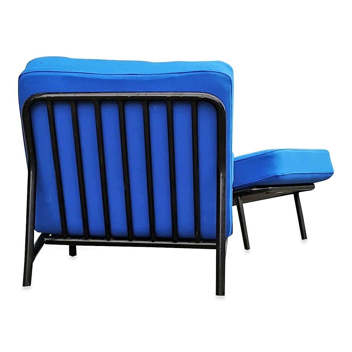 Minimaliste Artifort paire de fauteuils de relaxation minimalistes:: Pays-Bas:: années 1960 en vente