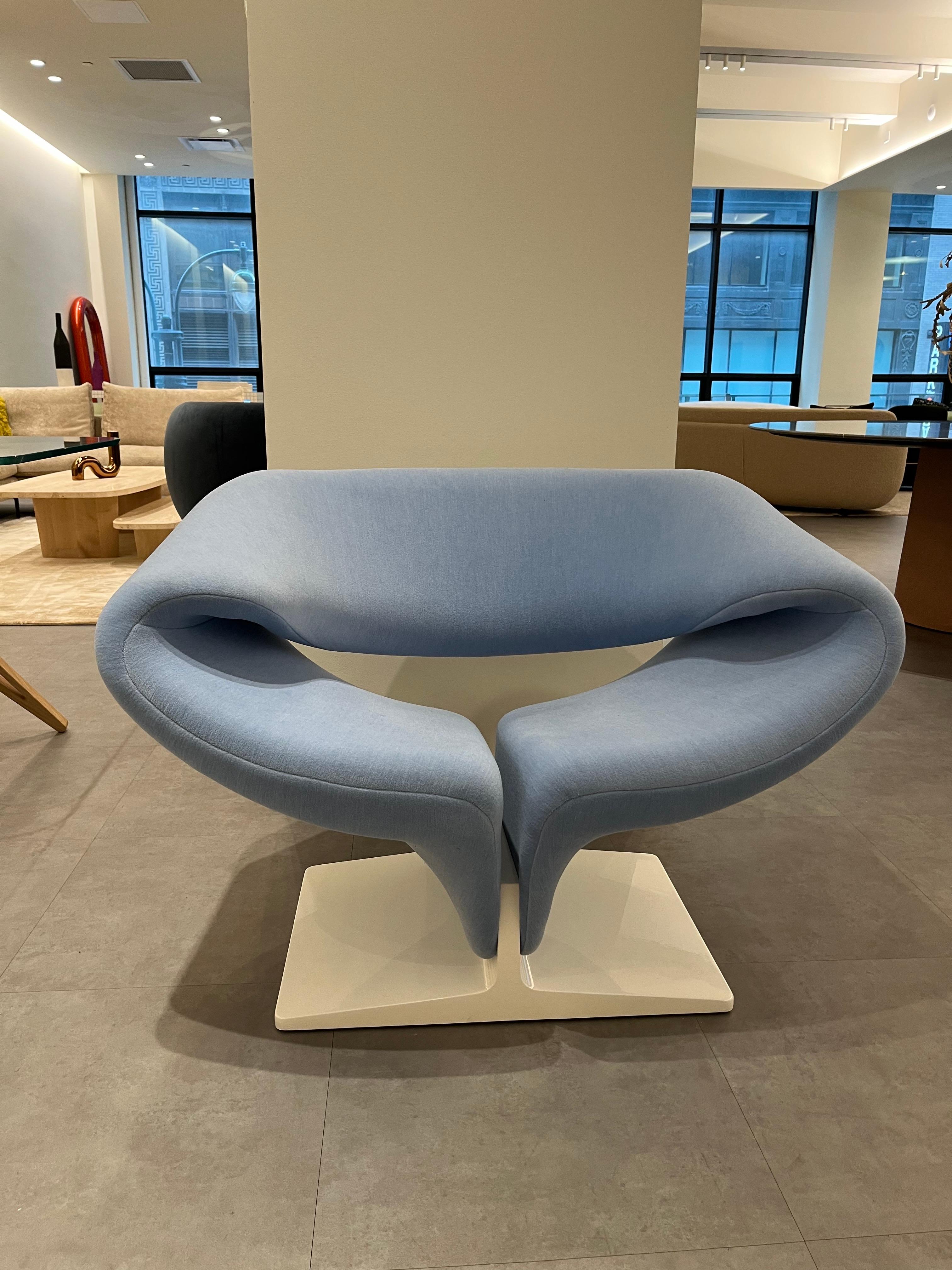 Artifort Pierre Paulin Blue Ribbon Velvet Lounge Chair in Stock For Sale 7