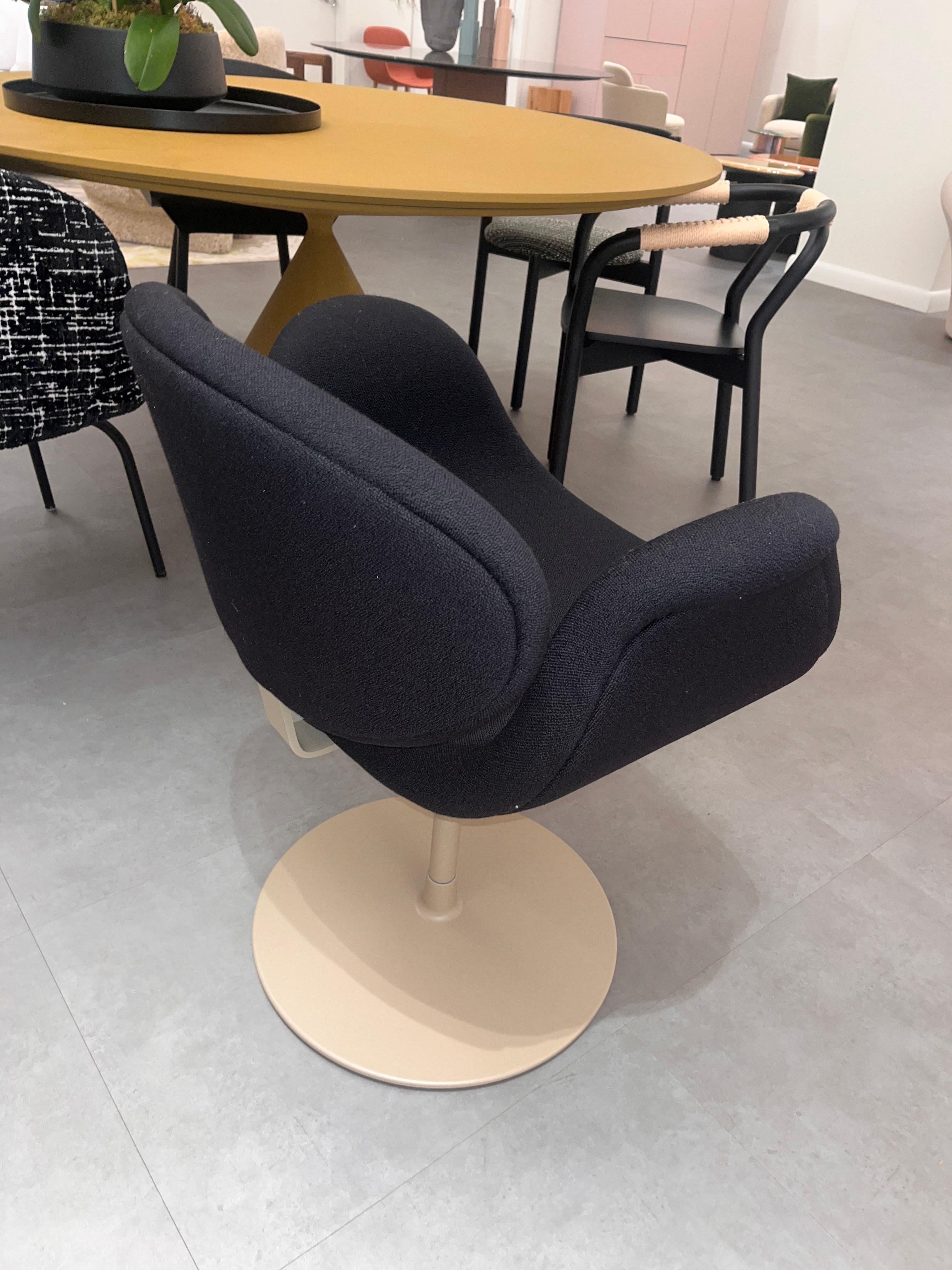 Mid-Century Modern Artifort Pierre Paulin Little Tulip Swivel Chair in STOCK For Sale
