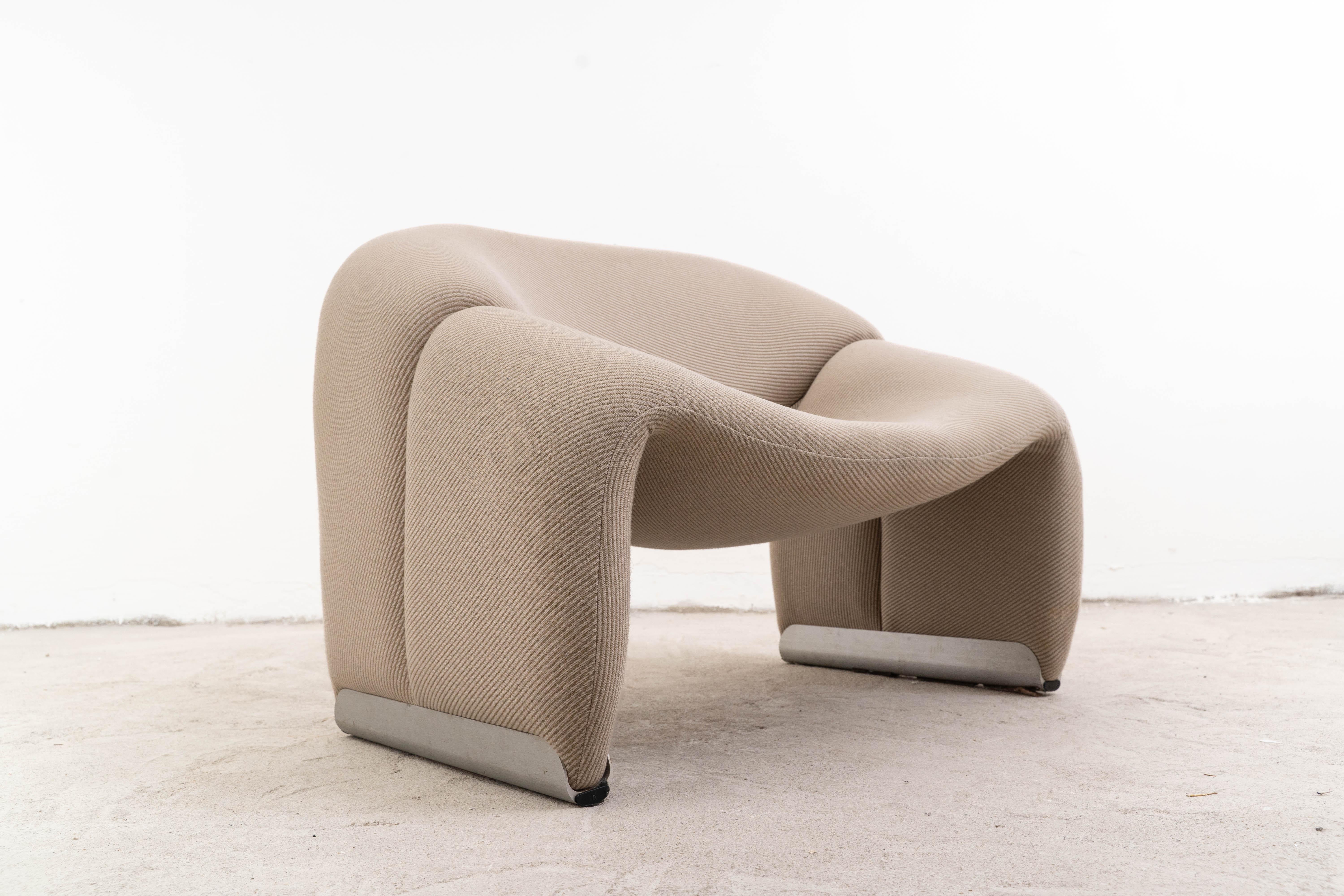 Mid-Century Modern Artifort - Pierre Paulin - Sofa - Groovy Chair - Aluminium, Wool For Sale