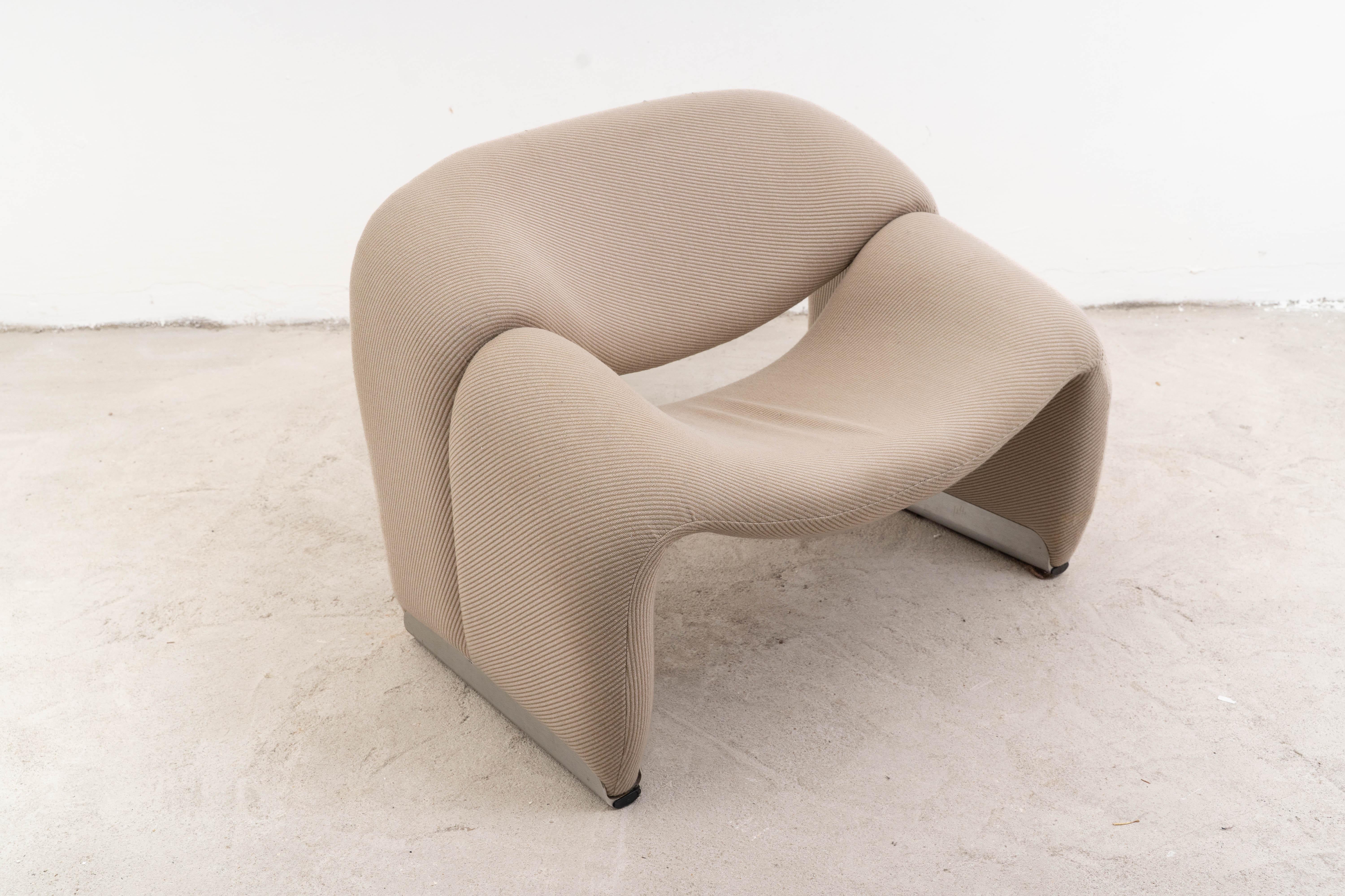Dutch Artifort - Pierre Paulin - Sofa - Groovy Chair - Aluminium, Wool For Sale