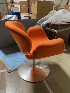 Fauteuil de salon Artifort Pierre Paulin en forme de tulipe pivotante orange