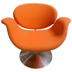 Fauteuil de salon Artifort Pierre Paulin en forme de tulipe pivotante orange