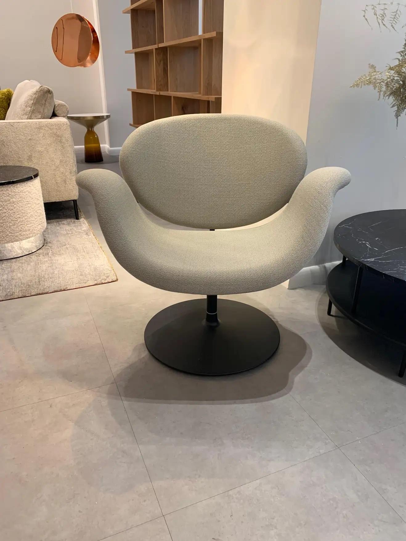 Artifort Pierre Paulin fauteuil de salon midi tulipe pivotante en stock en vente 2