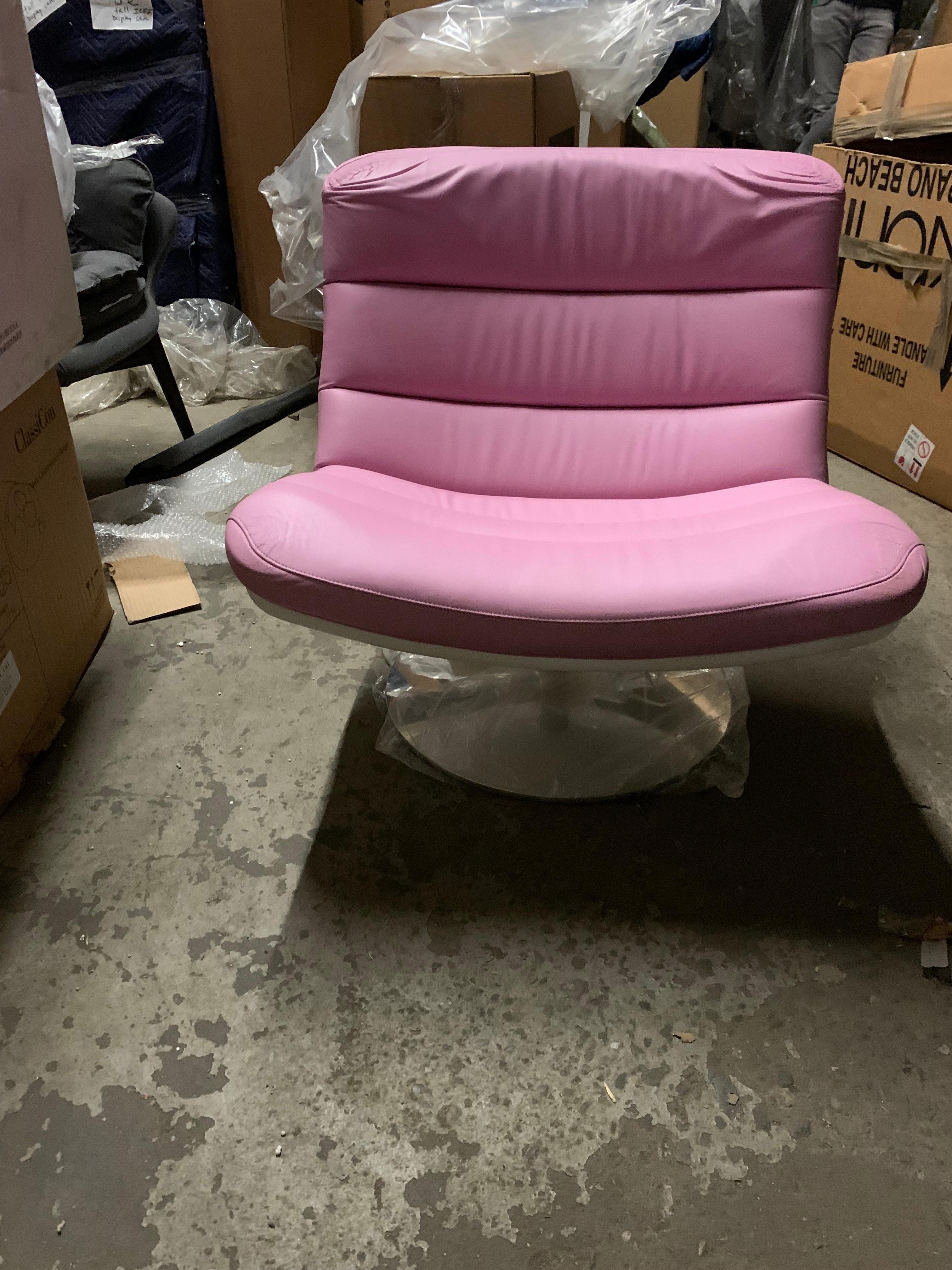 NEW Artifort Pink F978 Lounge Chair designed by Geoffrey D. Harcourt  in STOCK For Sale 2