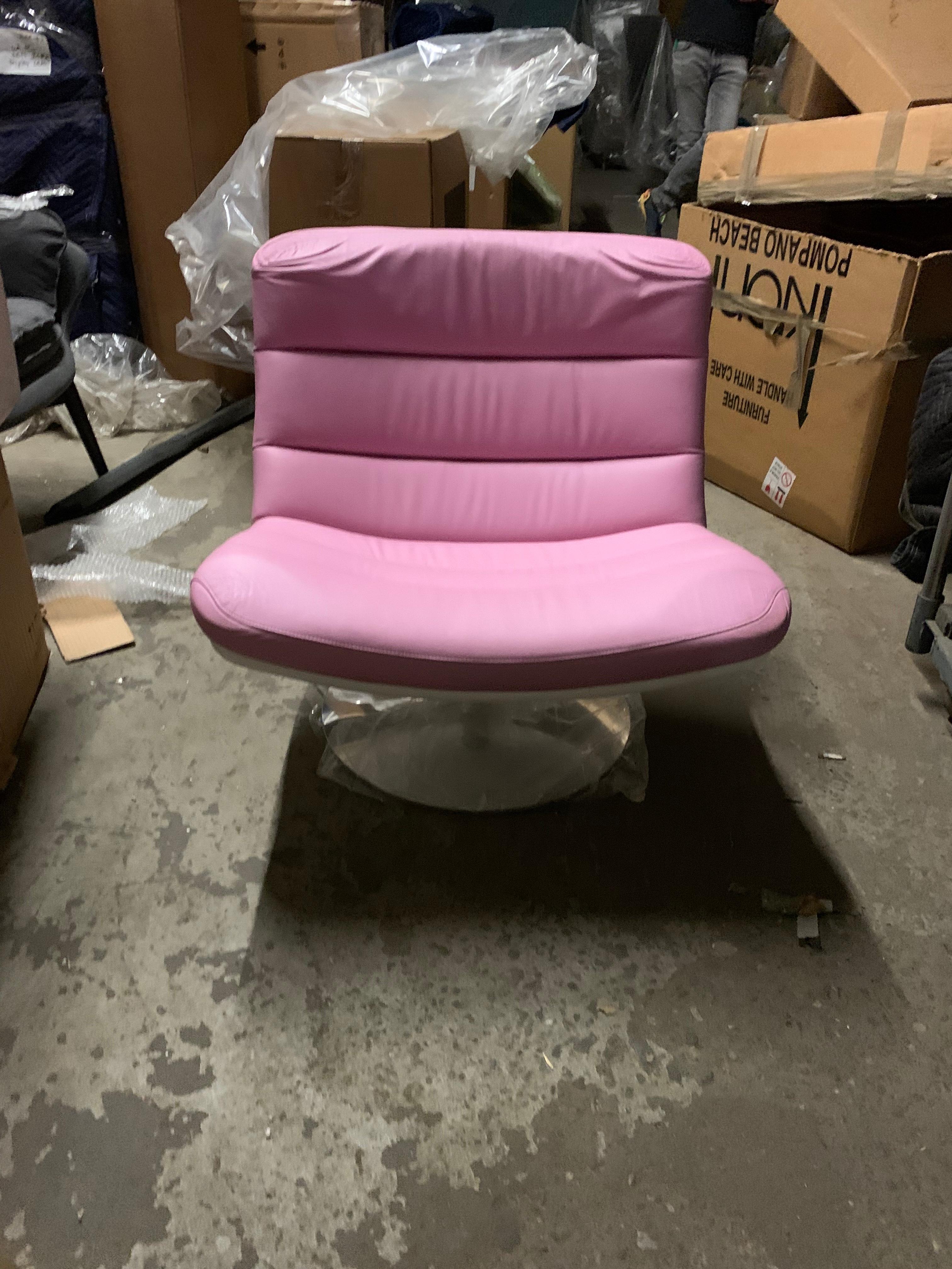 NEW Artifort Pink F978 Lounge Chair designed by Geoffrey D. Harcourt  in STOCK For Sale 3