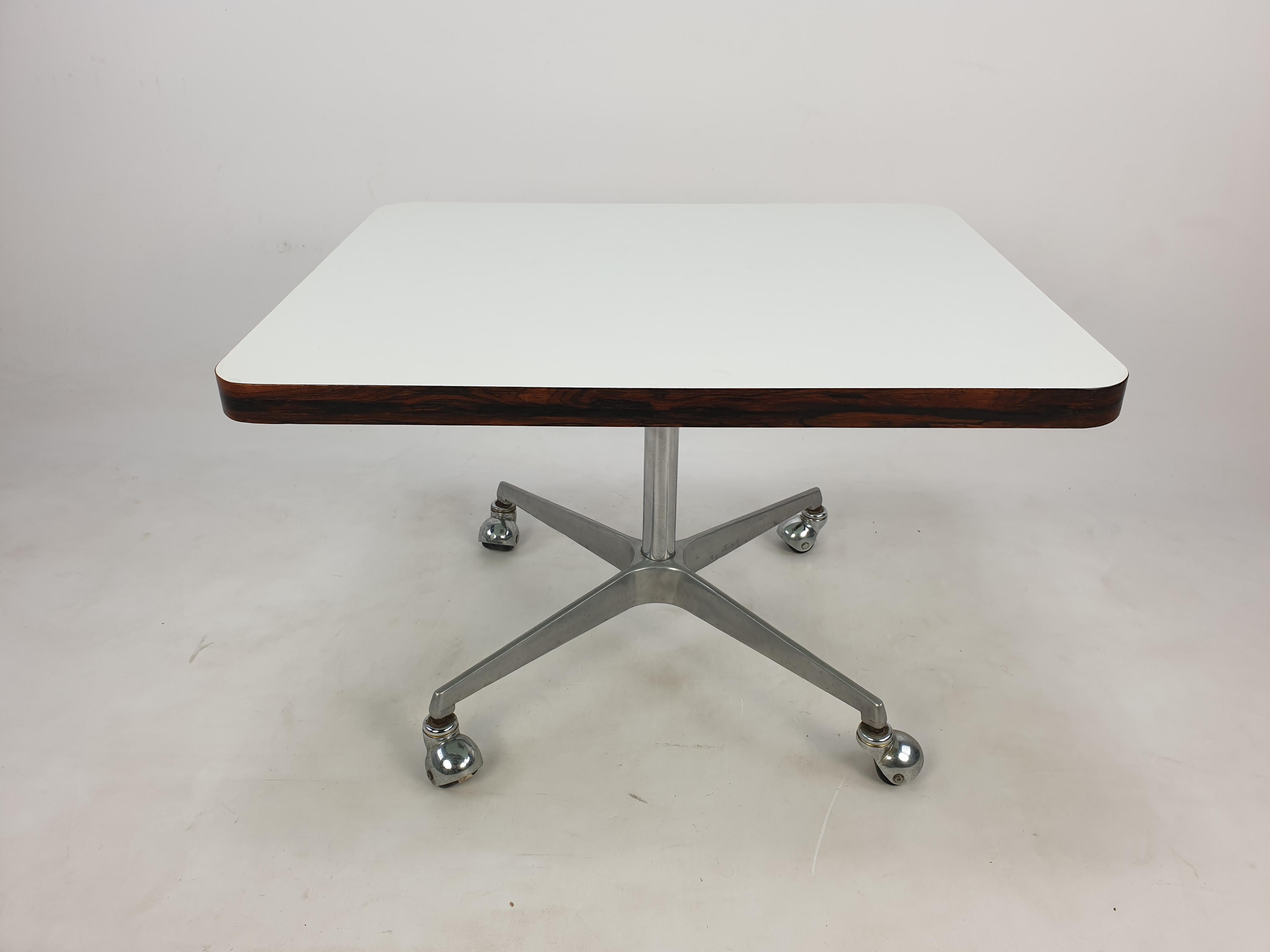 Artifort Side Table or Trolley Table, 1970's For Sale 6