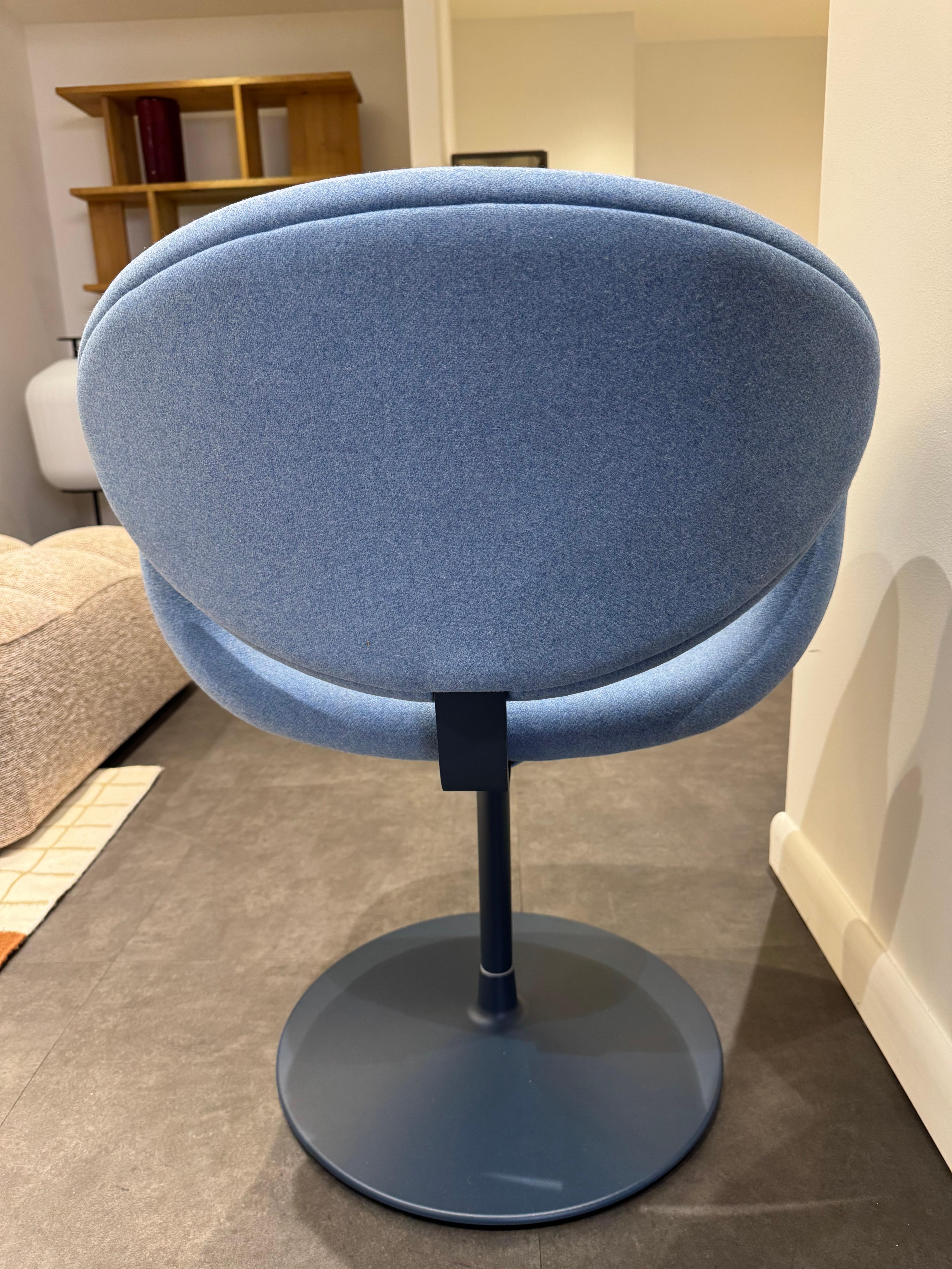 Mid-Century Modern Artifort Swivel Blue Little Tulip by Pierre Paulin For Sale