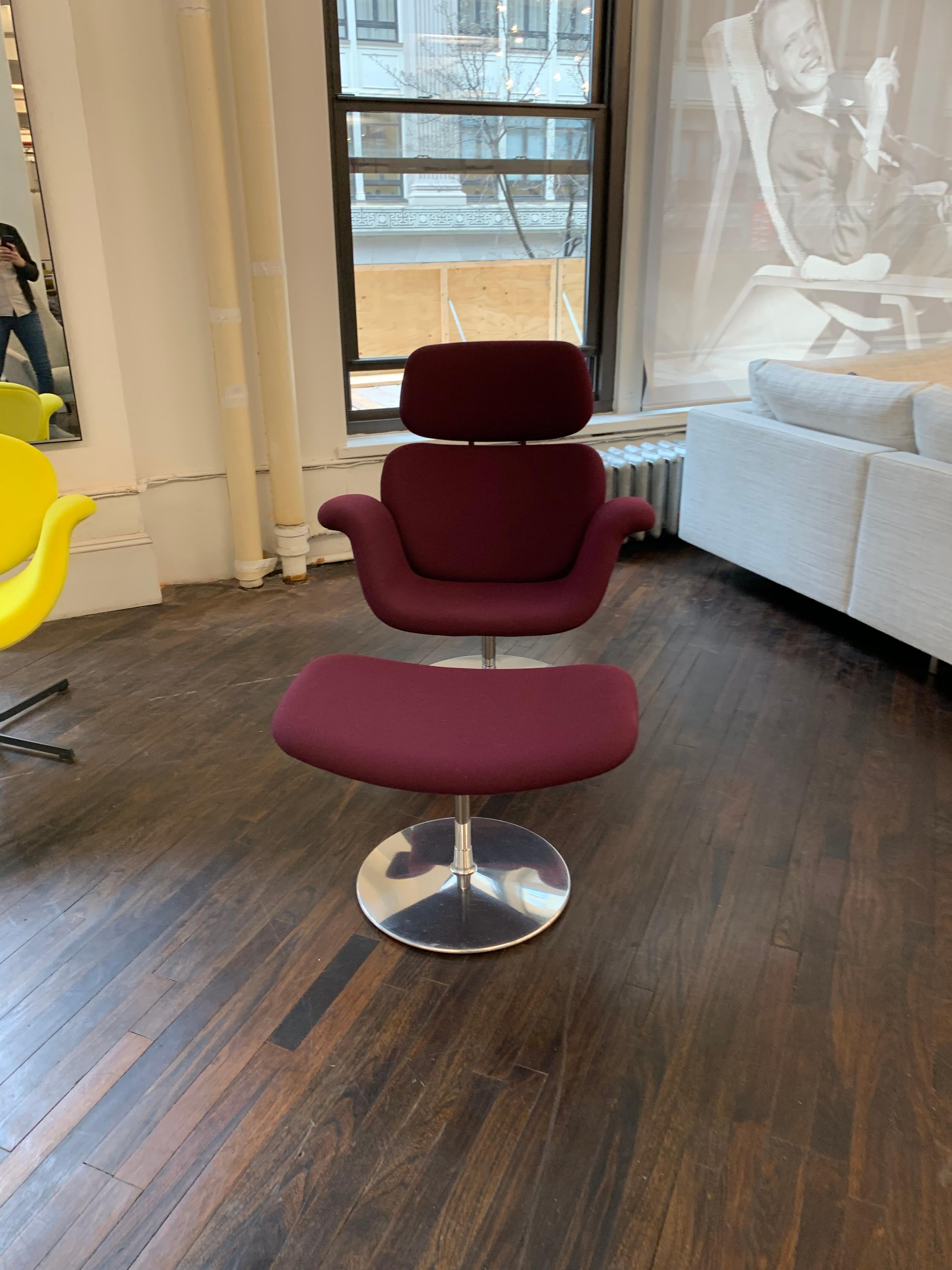 Artifort Swivel Tulip Lounge with Ottoman by Pierre Paulin 4