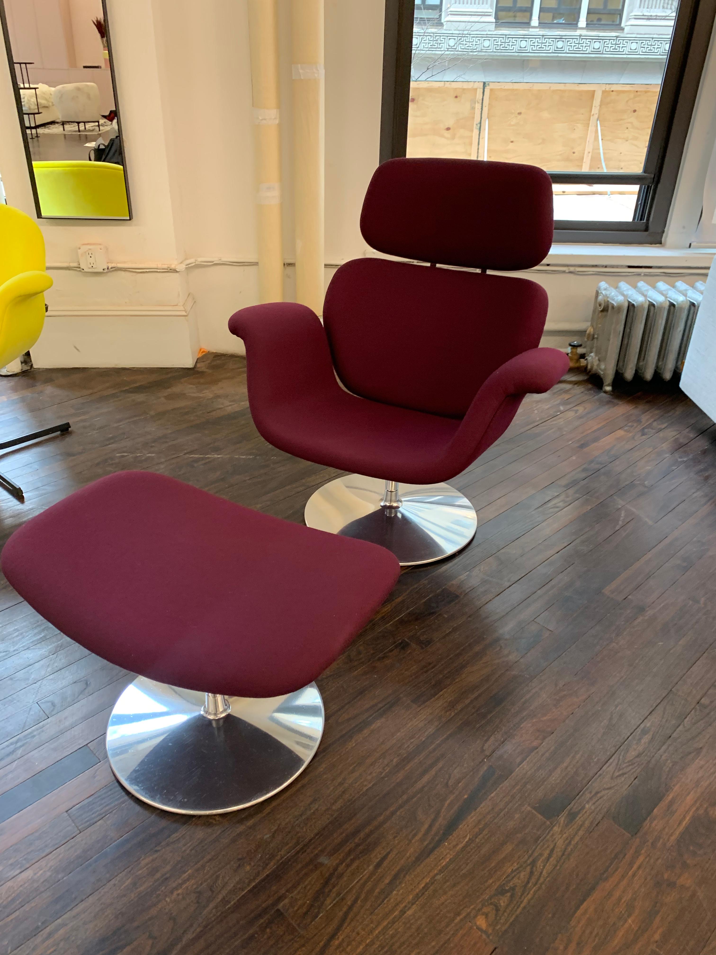 Artifort Swivel Tulip Lounge with Ottoman by Pierre Paulin 3