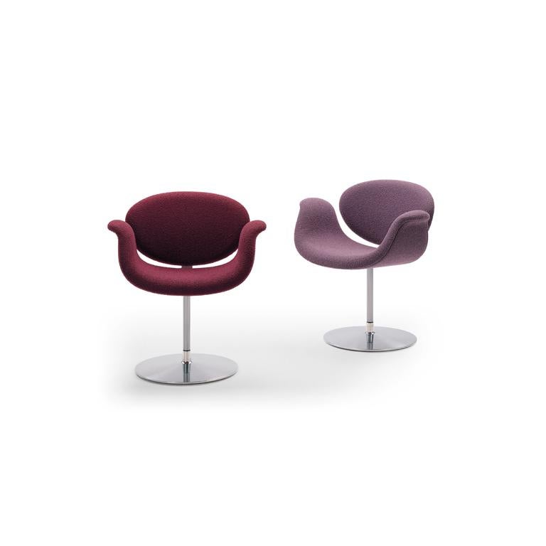 Customizable Artifort Tulip Midi Armchair with Cross Base by Pierre Paulin In New Condition For Sale In New York, NY