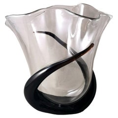 Vase « Artistato Muranese » en verre ondulé avec la marque « Vetro Artistico Murano 036