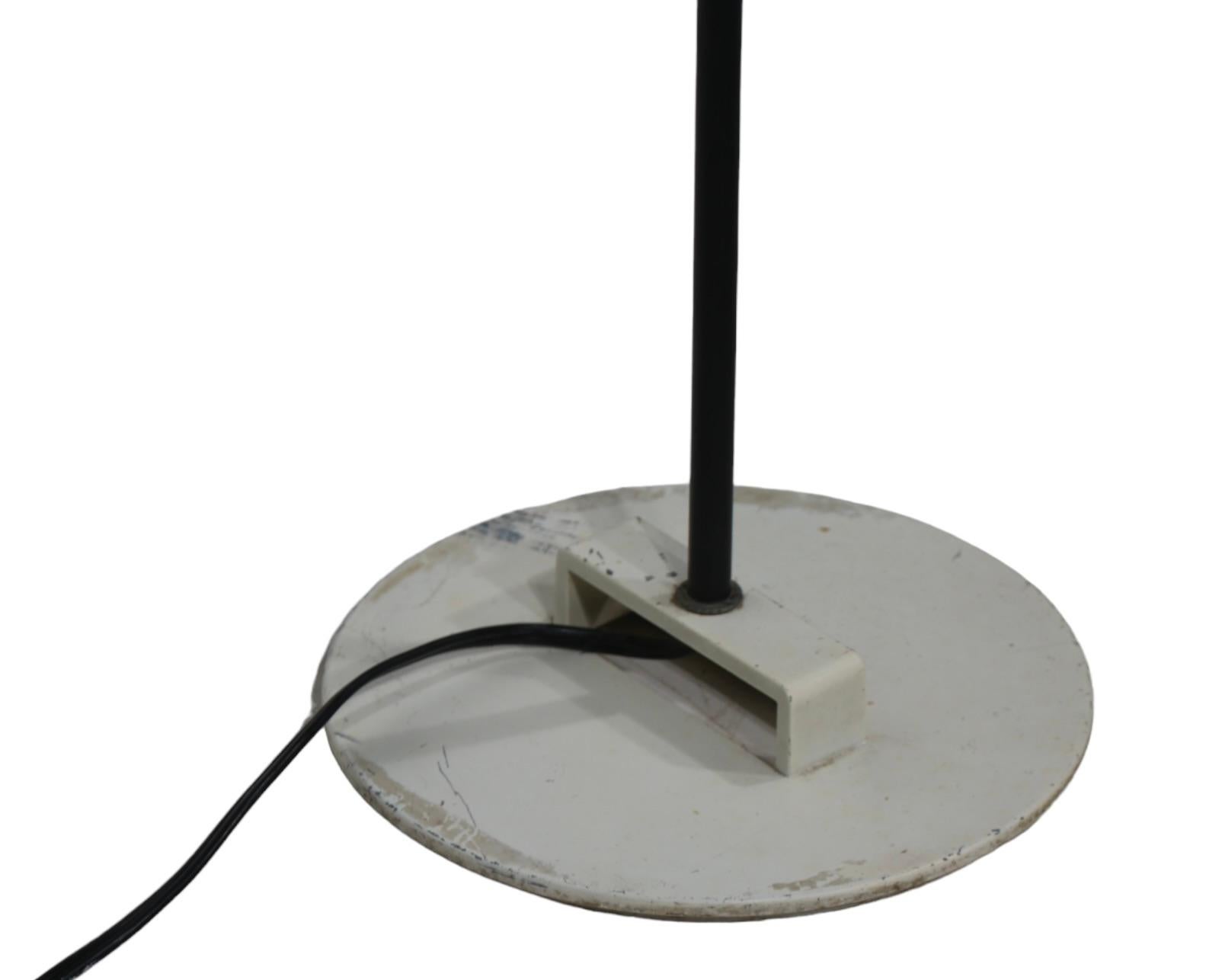 Artimedi Sintesi Floor Lamp by Ernesto Gismondi Made in Italy 1970's For Sale 3
